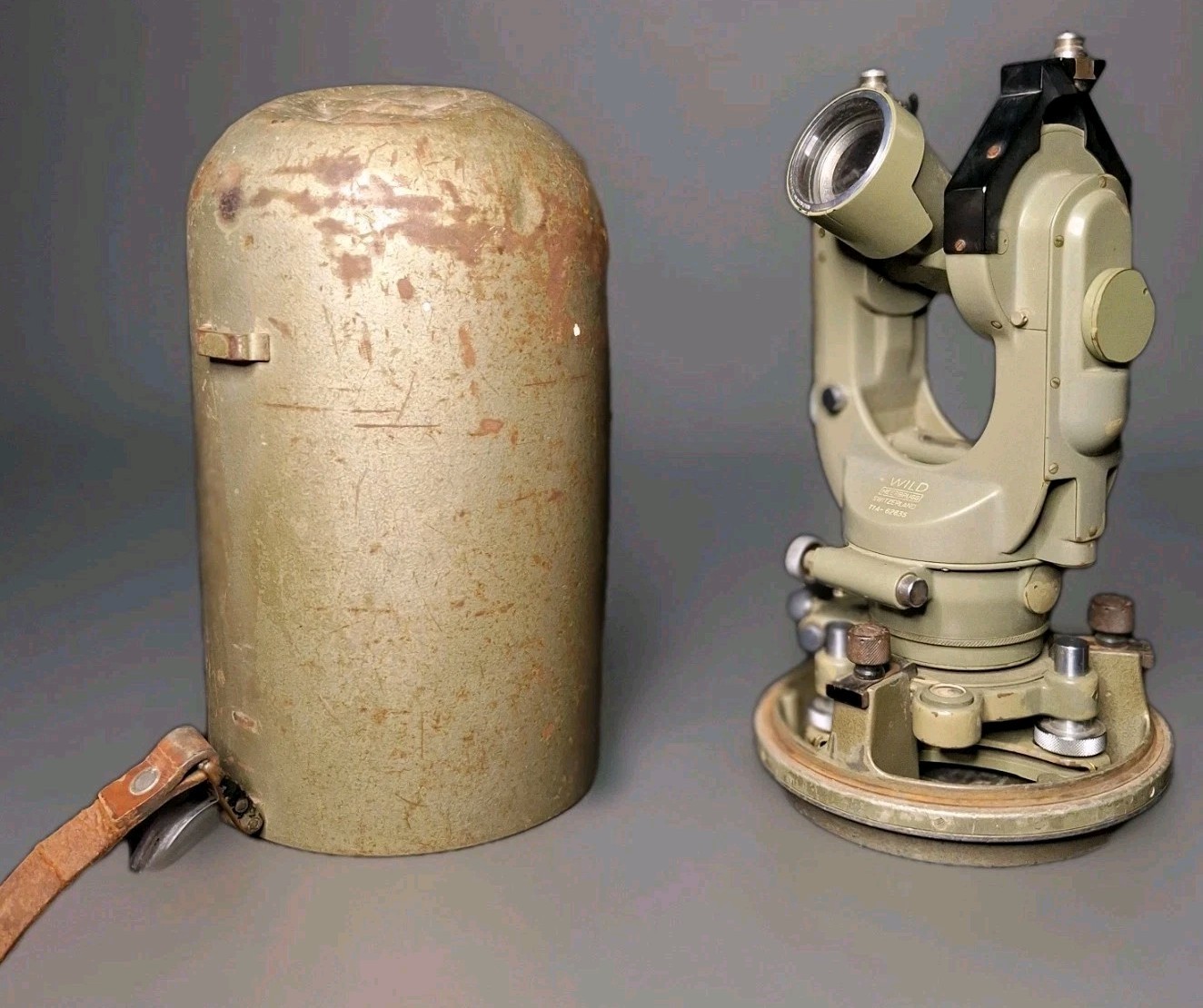 Wild Heerbrugg T1A Theodolite Survey Instrument Switzerland w/ Original Case