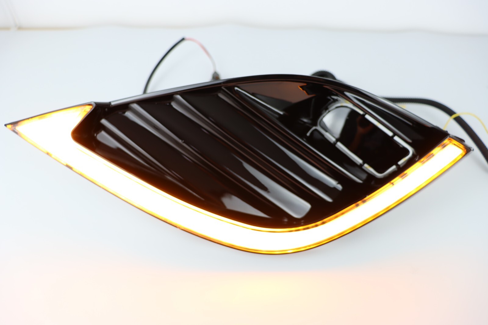 LED Front Fog Bezel Lamp Daytime Running Light w/Turn For Toyota Camry XSE 18-20