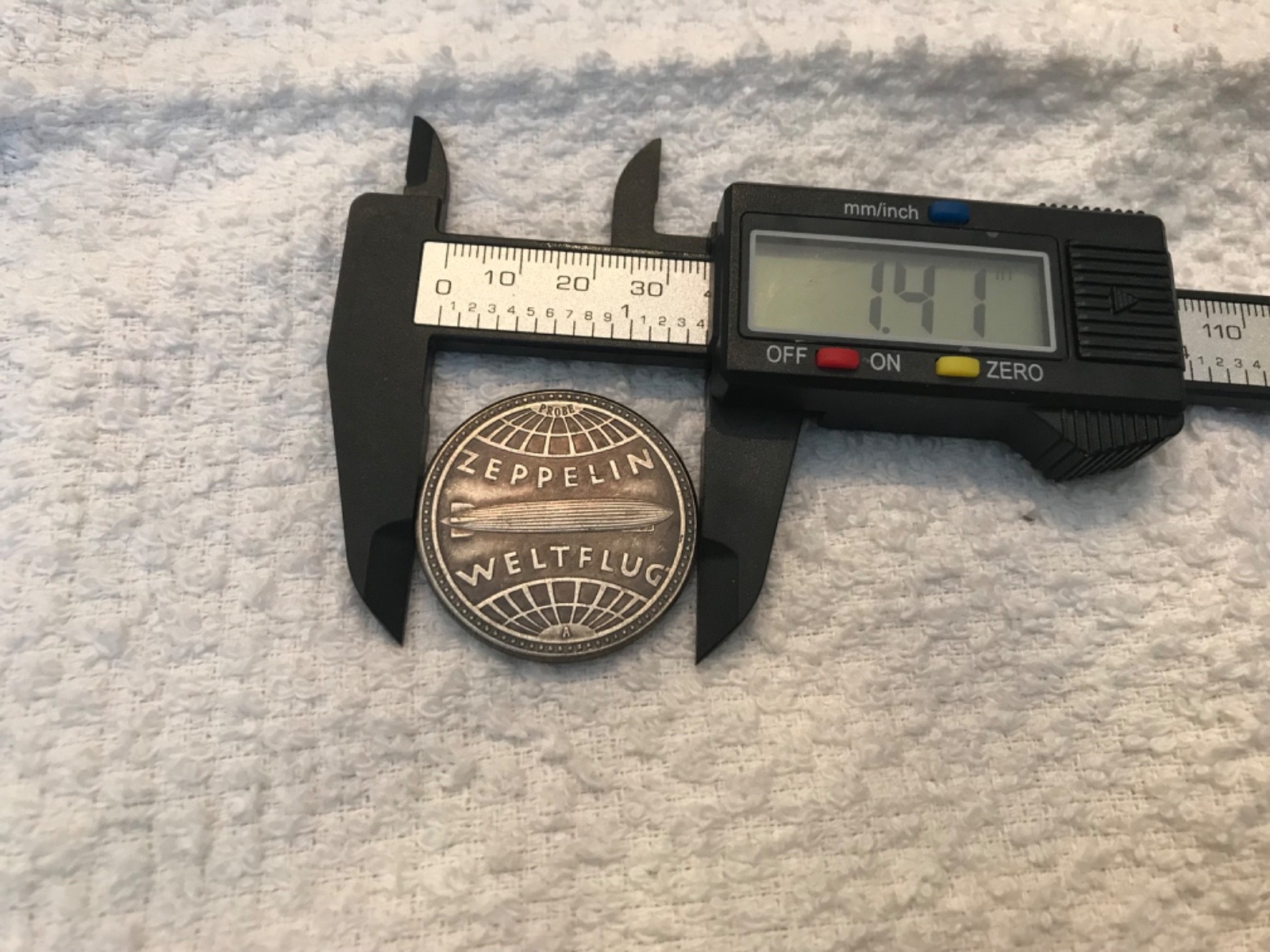 GERMAN ZEPPELIN AIRSHIP 1929 FIVE REICHSMARK COMMEMORATIVE COIN