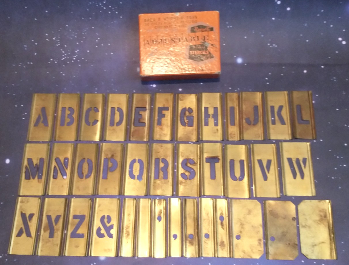 Vintage Reese's Adjustable Lockedge Brass Stencils 1" Gothic Letters Set