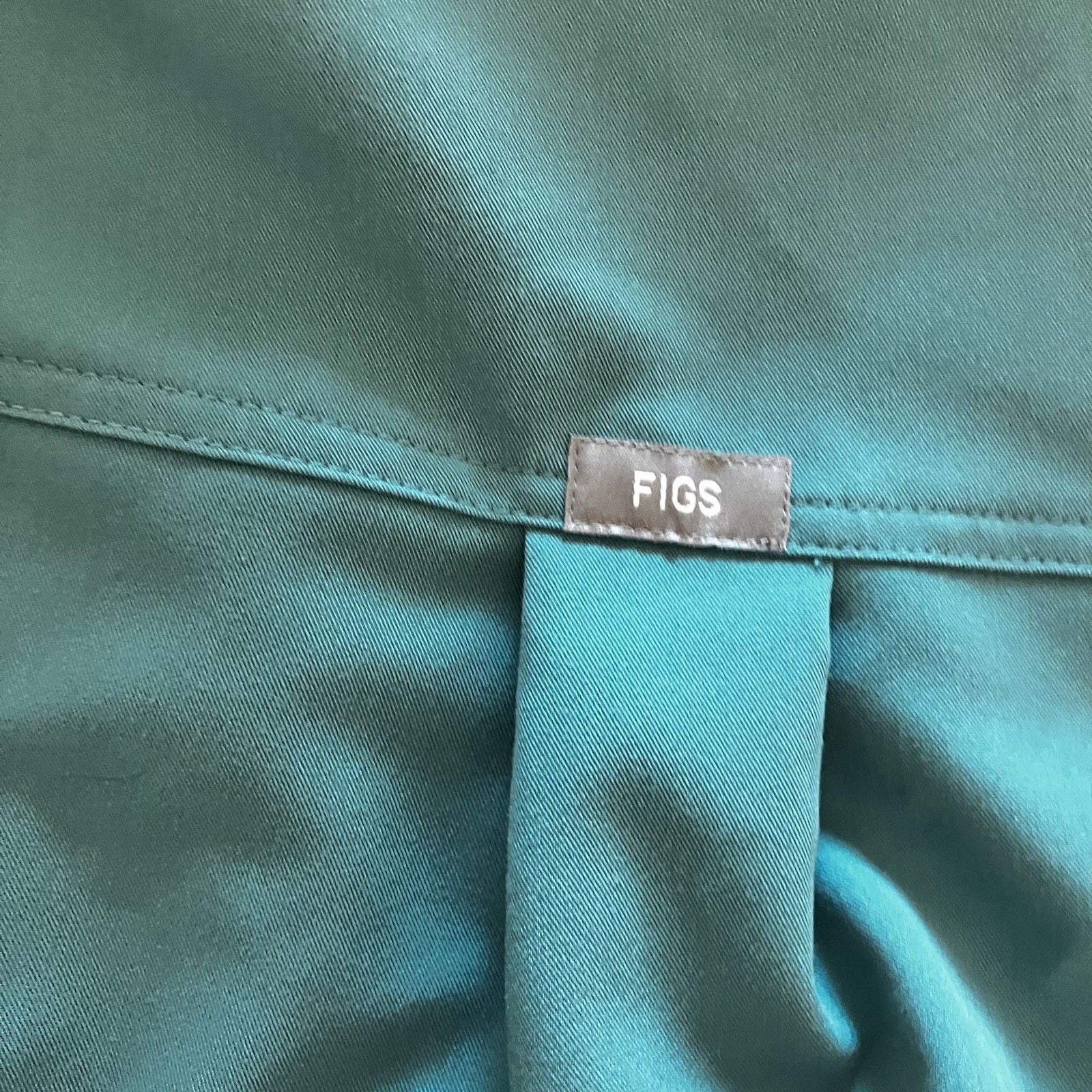 Figs Rafaela Size Medium Oversized Scrub Top Sleeveless Green Marine Cactus