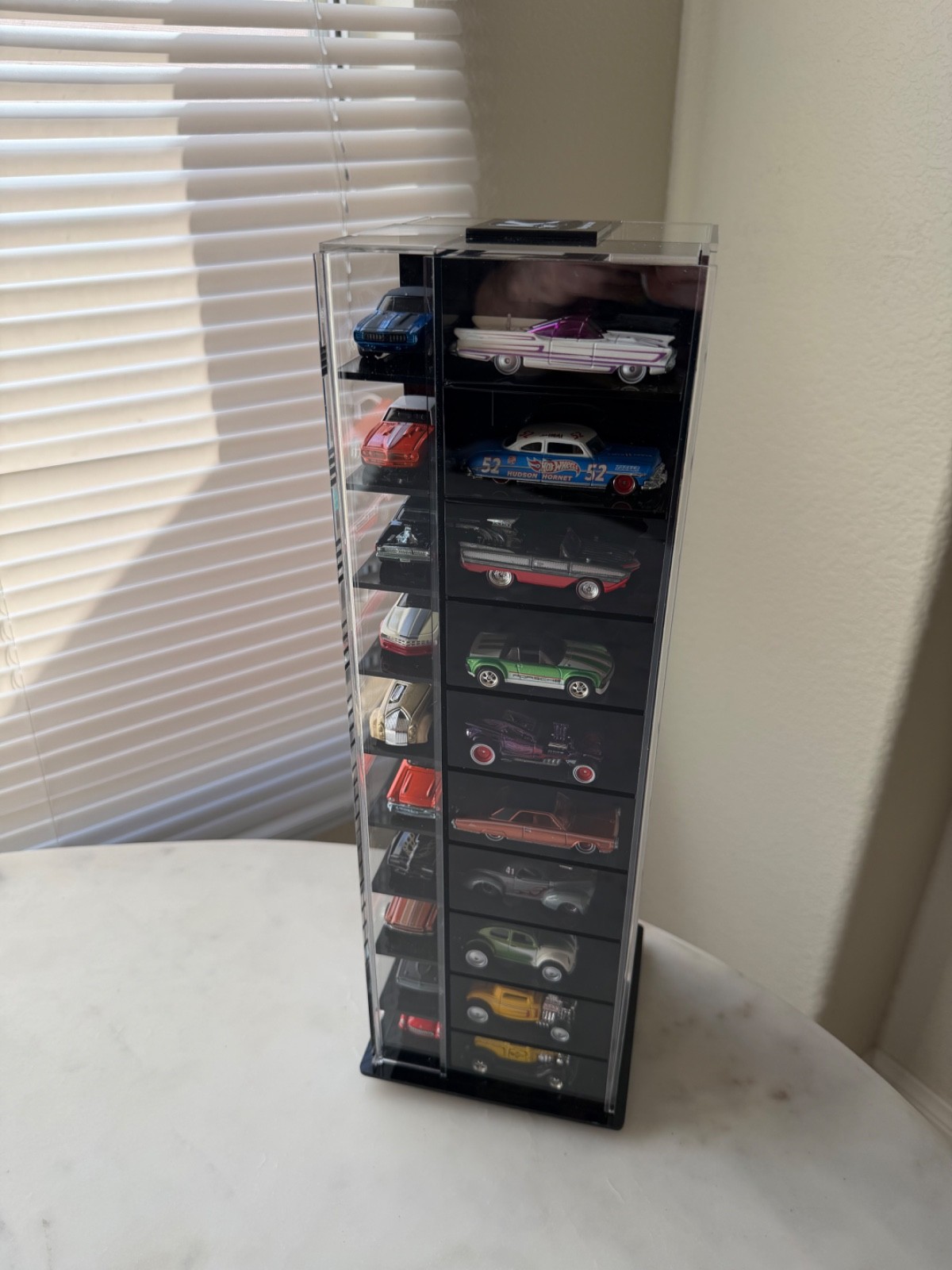 Acrylic Spinning  display case fits 40 cars ( 1:64   Hot Wheels, Matchbox etc)