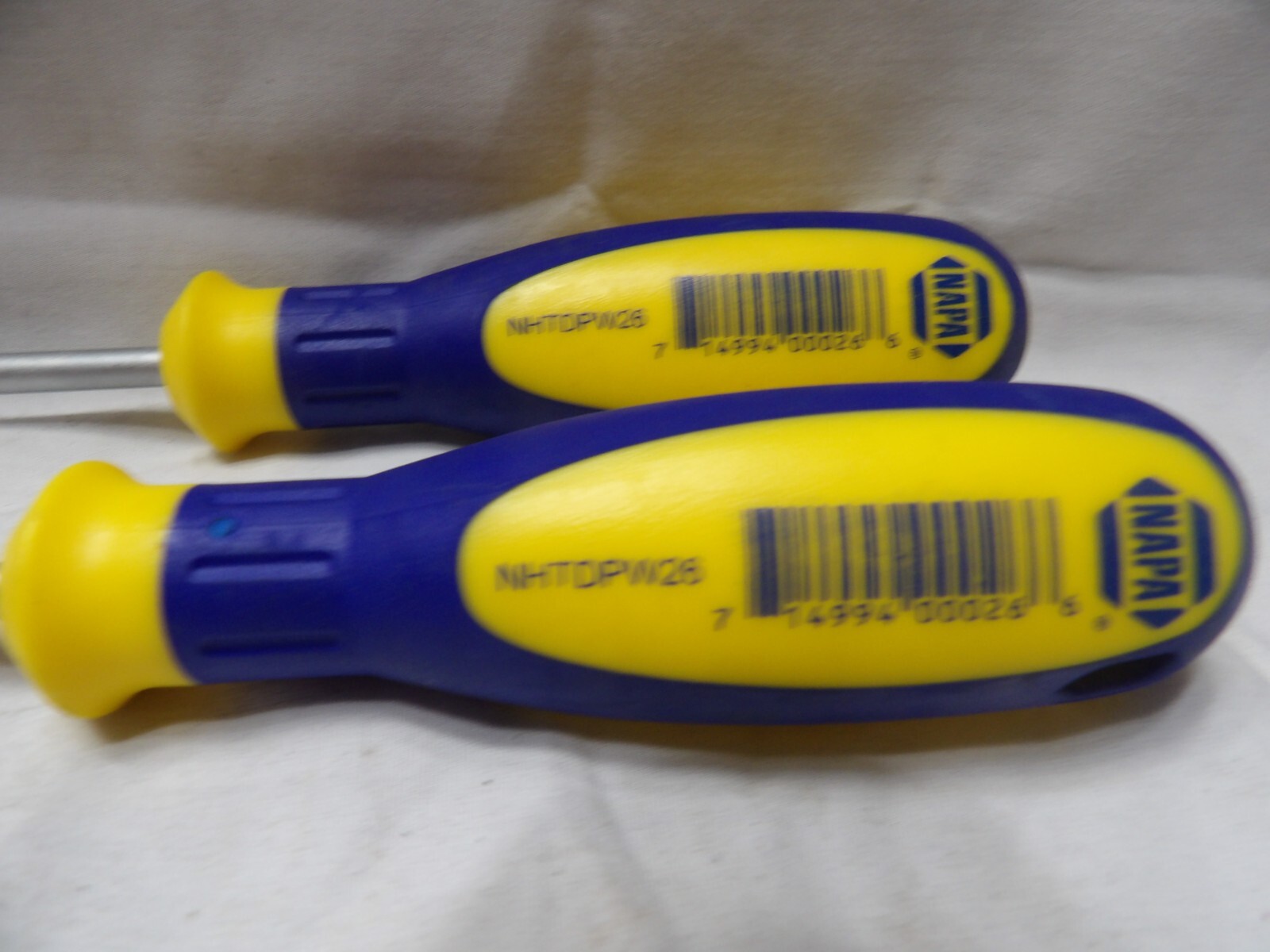 Two Napa #2 X 6" Phillips Screwdrivers NHTDPW26 - Made in Germany