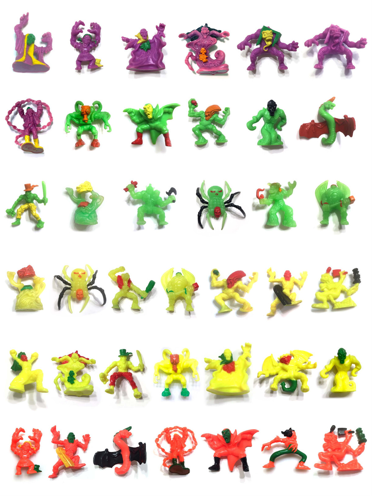 Monster in My Pocket CHOOSE: Vtg Series 4 SUPER SCARY 1992 Matchbox 2" Figures