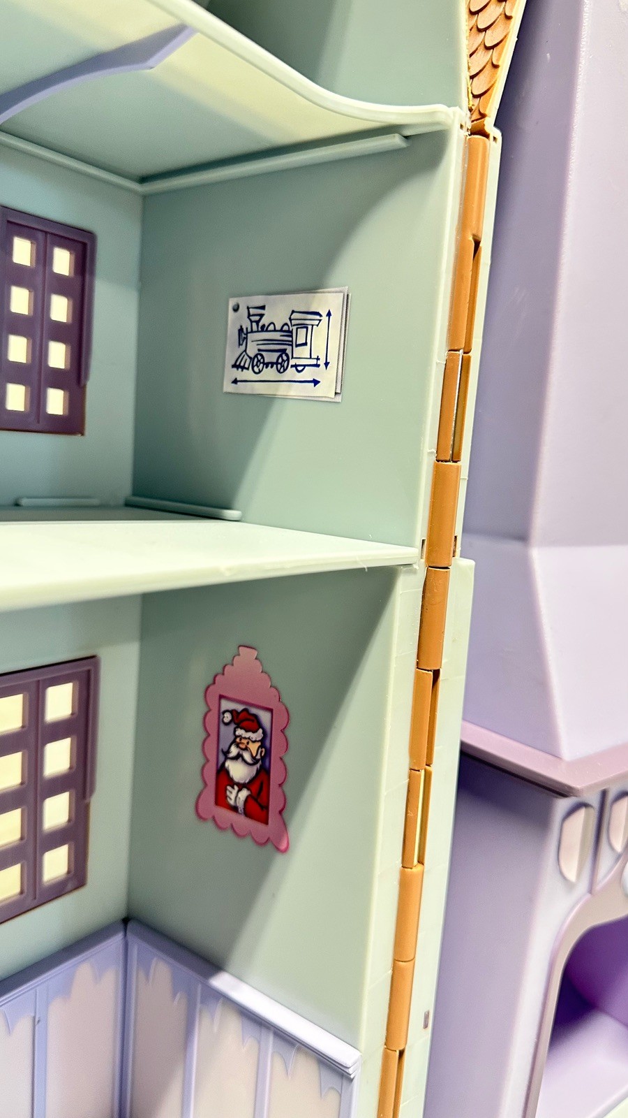 Playing Mantis Rudolph - Santa's Castle - plus extras from non-smoking home!