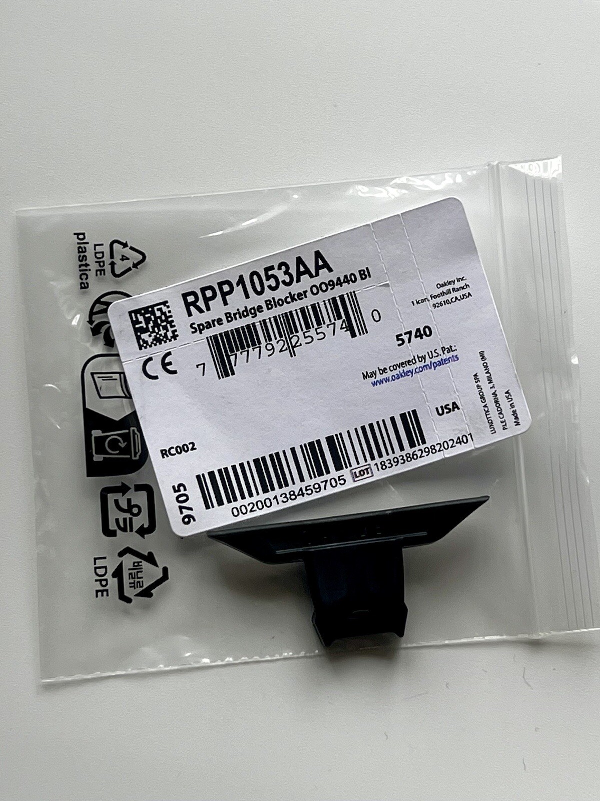 OAKLEY AUTHENTIC CLIFDEN SUNGLASSES REPLACEMENT BLACK BRIDGE BLOCKER TOP NOSE