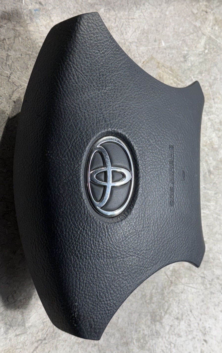 2005 - 2011 TOYOTA TACOMA AIRBAG STEERING WHEEL AIRBAG WITH AUDIO CONTROL & VIN