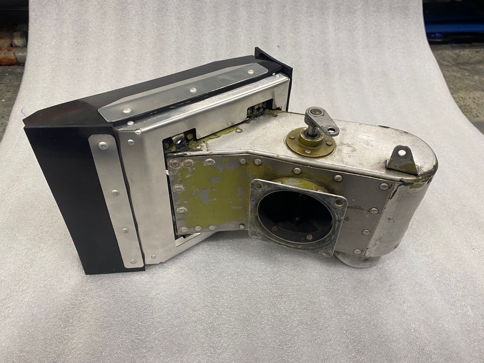 ✈️ Cessna 150 152 Style AIRFILTER/AIRBOX SHROUD ASSEMBLY HOLDER, PN:SK0552130-11