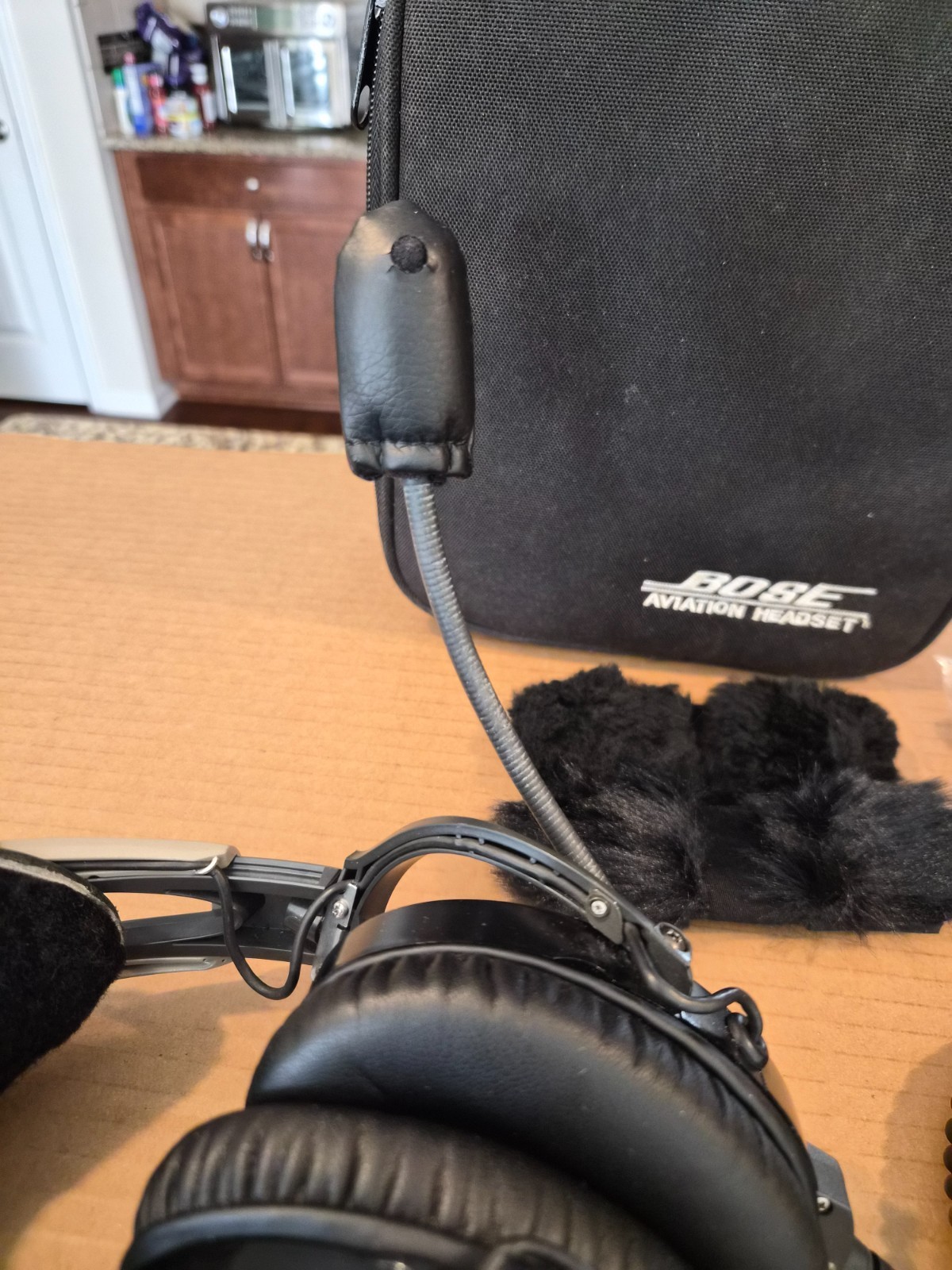 Bose Aviation Headset AH/ANC 32108) - Active Noise Cancelling