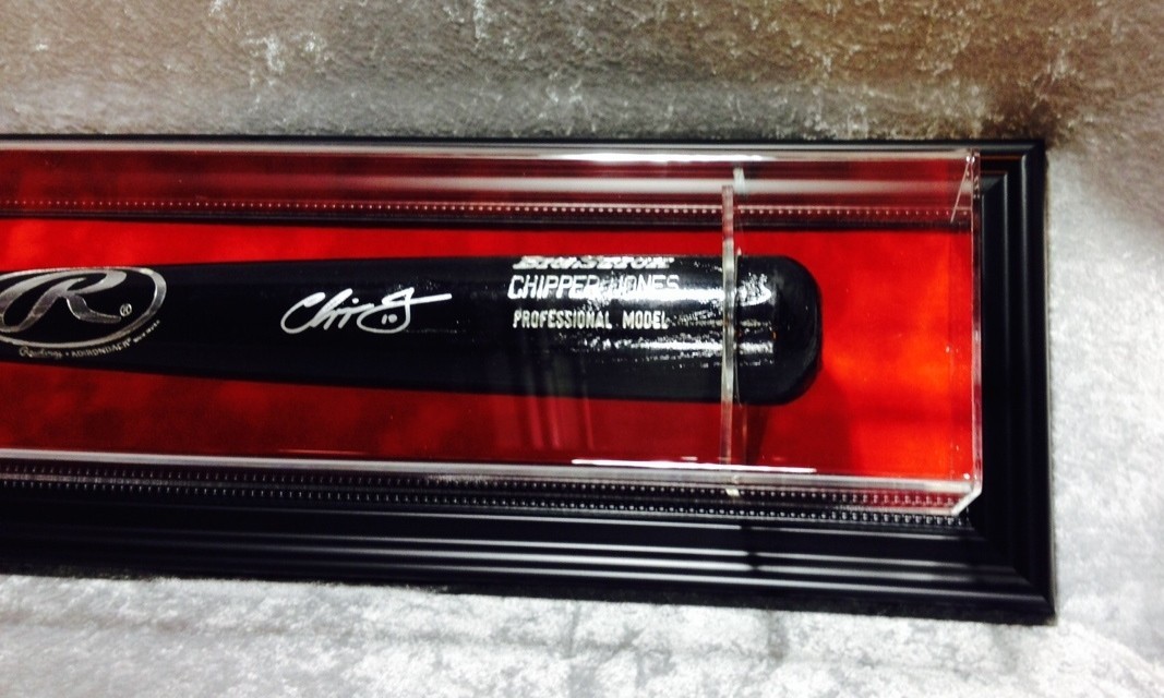 Premium Wall Mount Baseball Bat Display Case,Black frame with red background