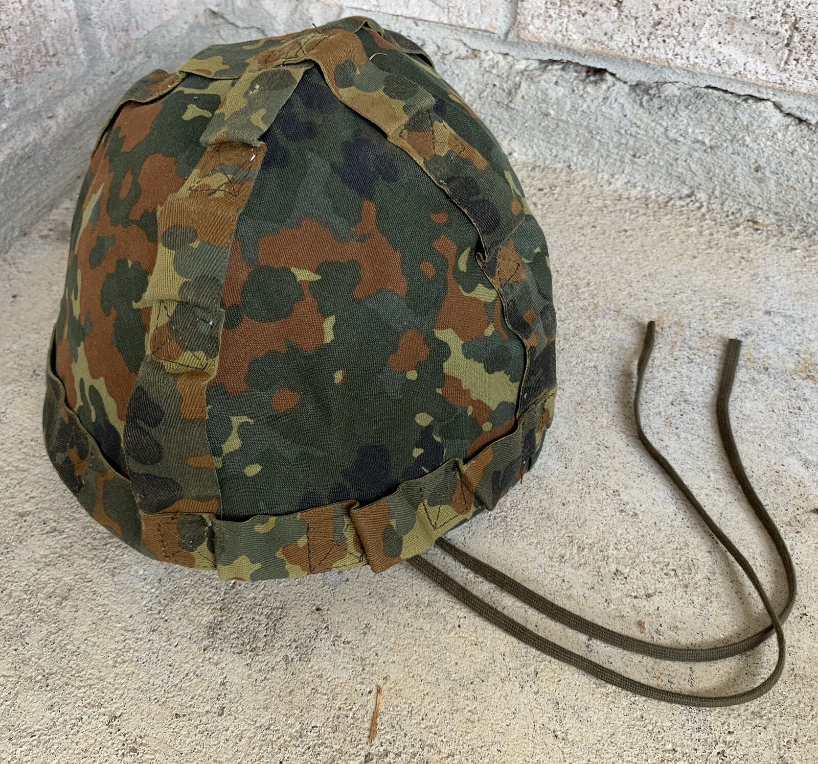 Original West German Army Surplus Flecktarn Camo Helmet Cover Snow Reversible