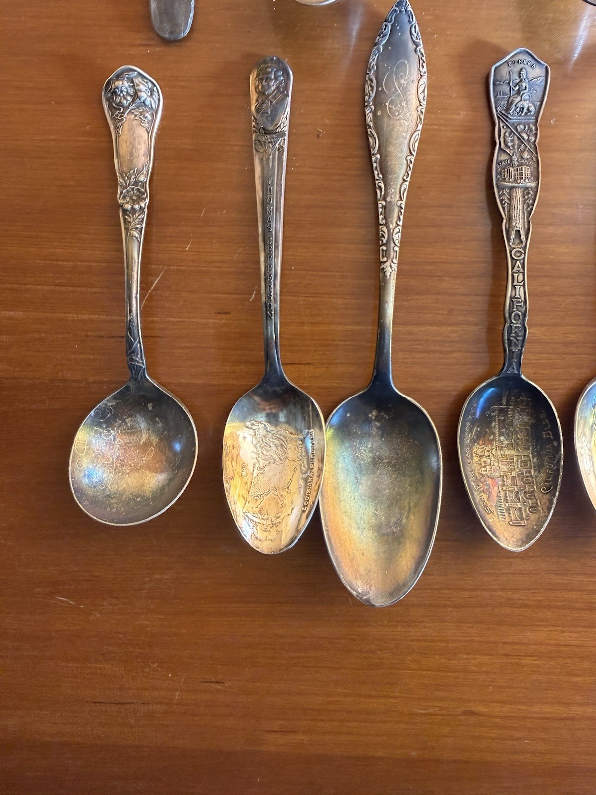 16pc Vintage Souvenir Spoon Lot - WM Rogers Presidents & 1939 World's Fair