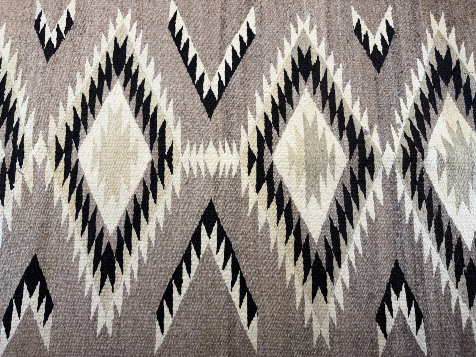 ATQ Navajo Rug Native American Indian Teec Nos Pos Klagetoh WEAVING 46x30"