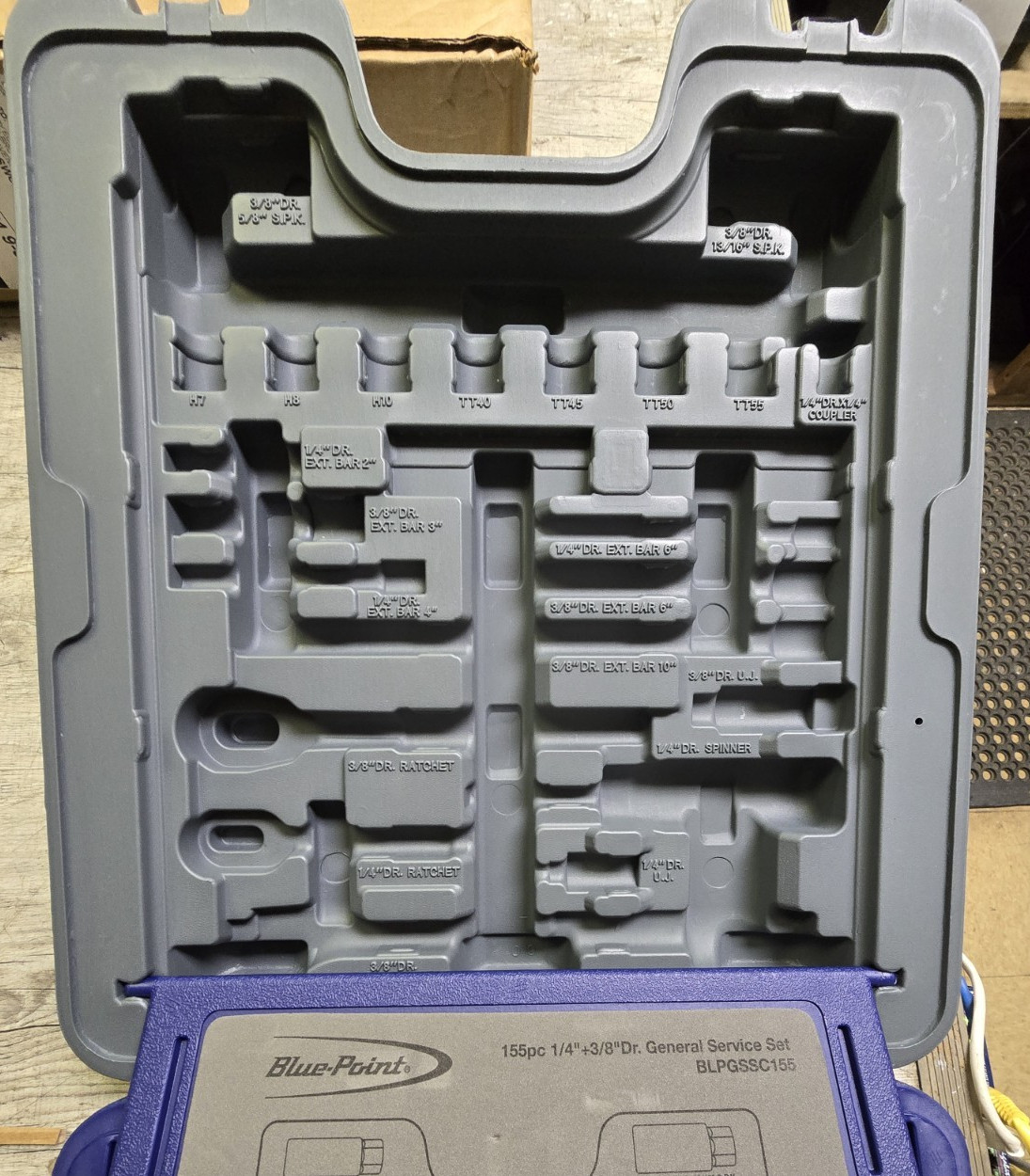 Snap Sale on Blue Point Tools Storage Case 155 Piece Socket General Service Set