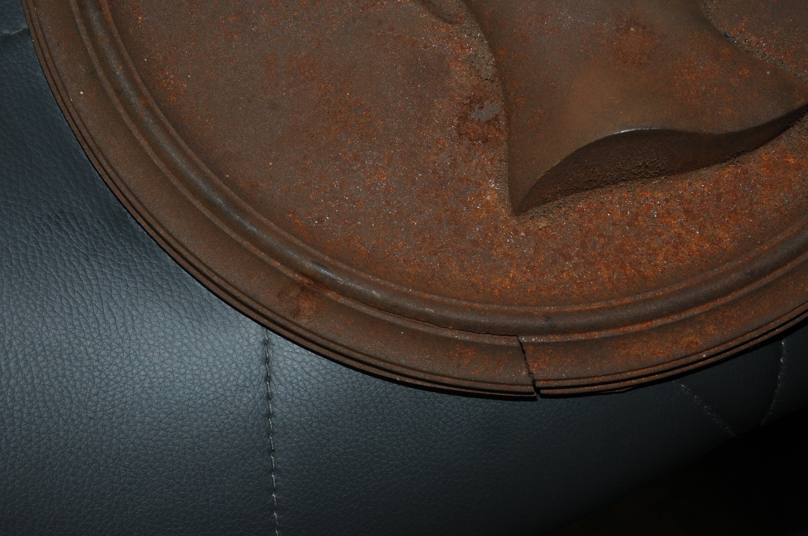 Vintage Cast Iron US President Abraham Lincoln Portrait Raised Relief Plaque ..