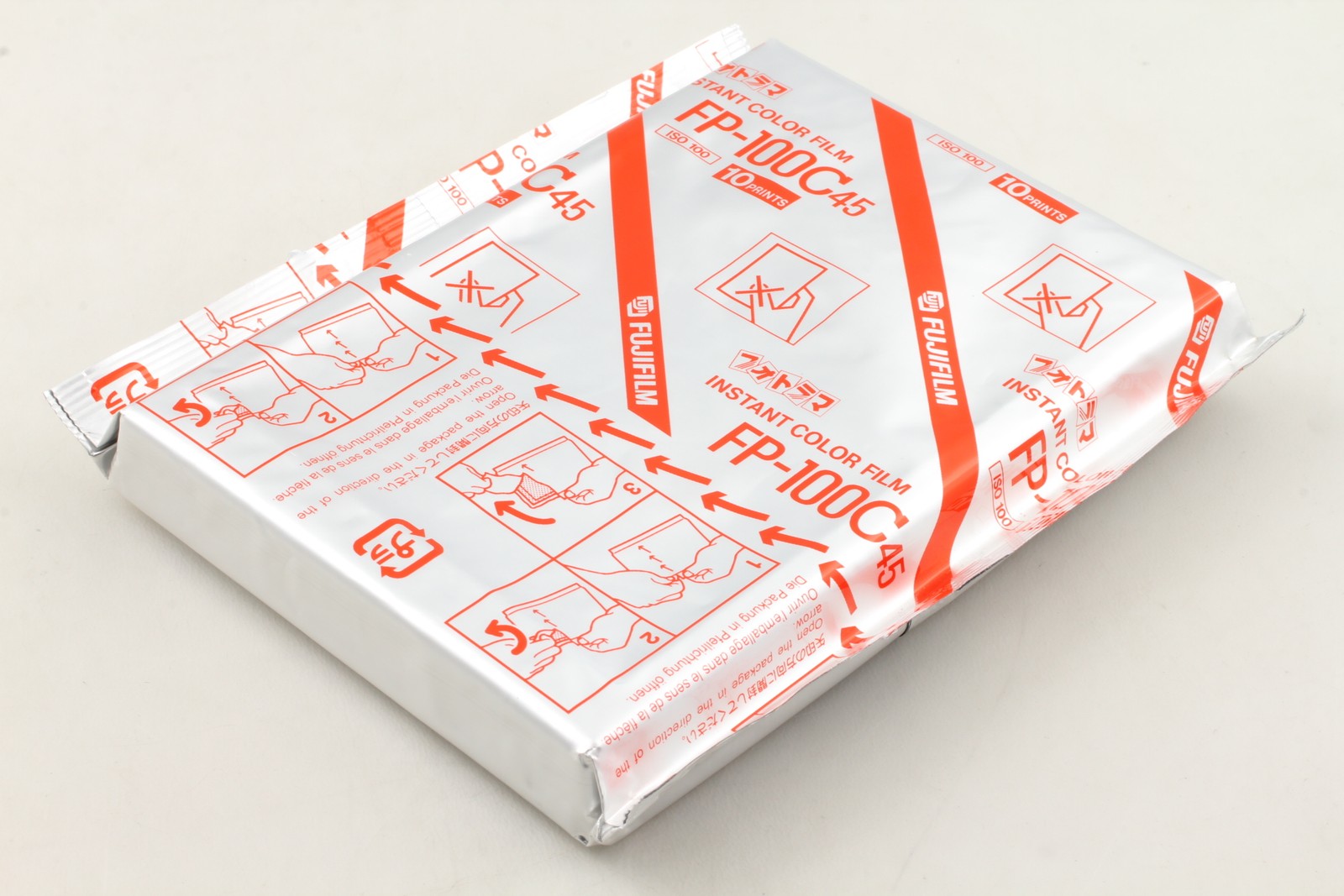 [Unused] Fujifilm Fuji FP-100C 45 Instant Color Film Expired 2006/5 From JAPAN