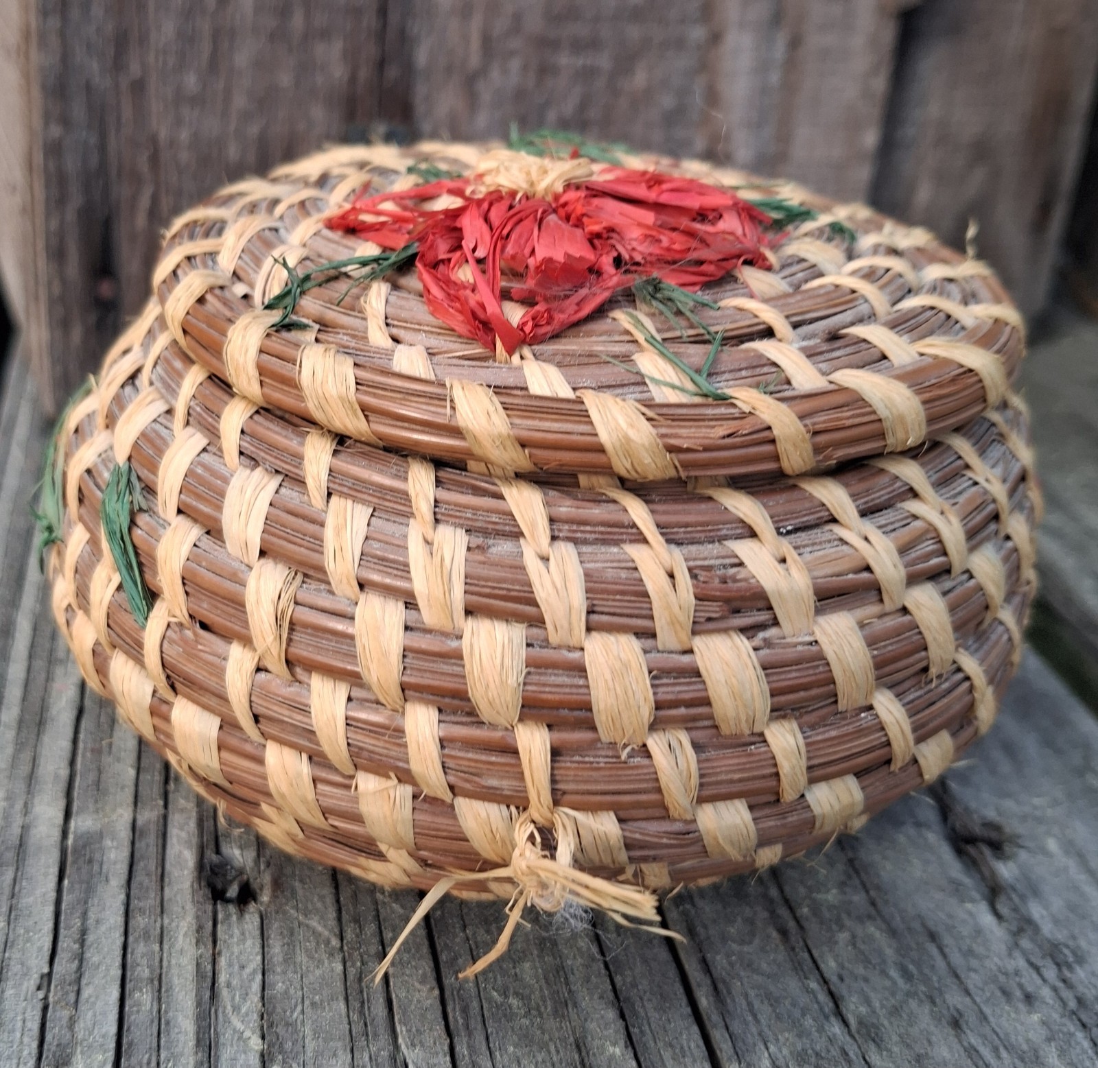 Authentic Vintage Koasati Coushatta Handmade Pine Needle Basket