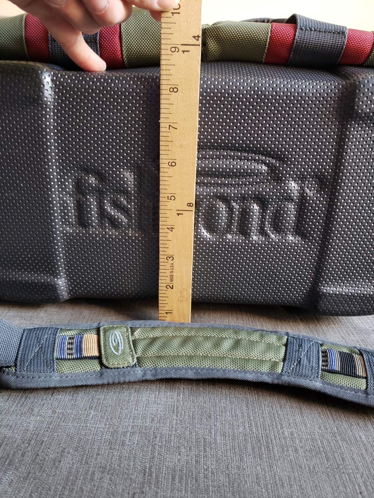 RARE! Fishpond Cloudburst Fly Fishing Olive River Gear Travel Molded Bag GREAT!