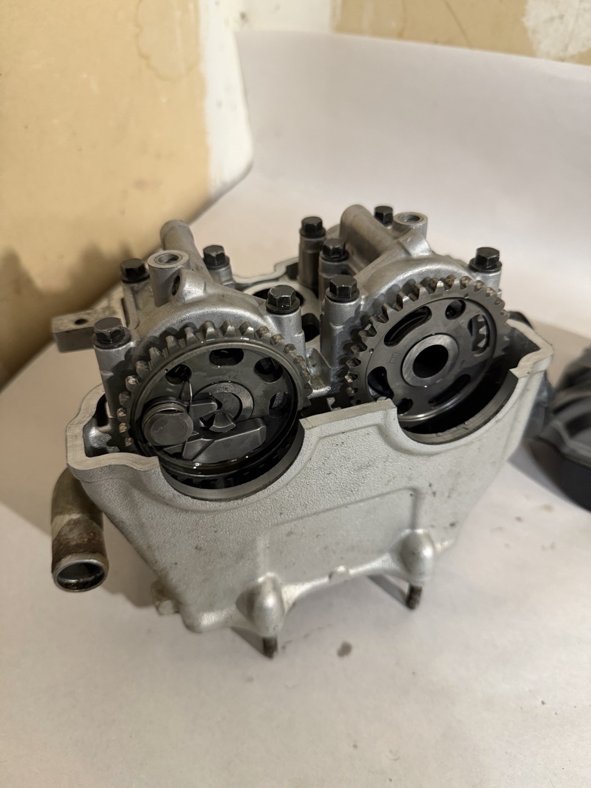 **2003-2006 YAMAHA YZ250F CYLINDER HEAD CAMS CAM TOWERS VALVE COVER COMPLETE OEM