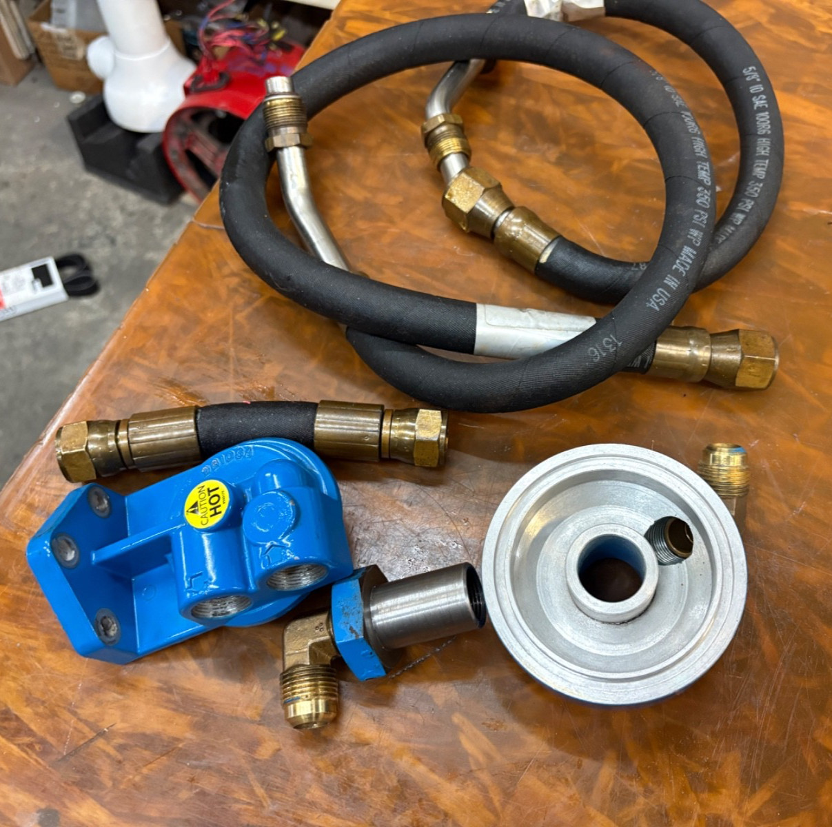 CRUSADER REMOTE OIL FILTER HEADER W/ HOSES & ADAPTER RA98106A R079051...