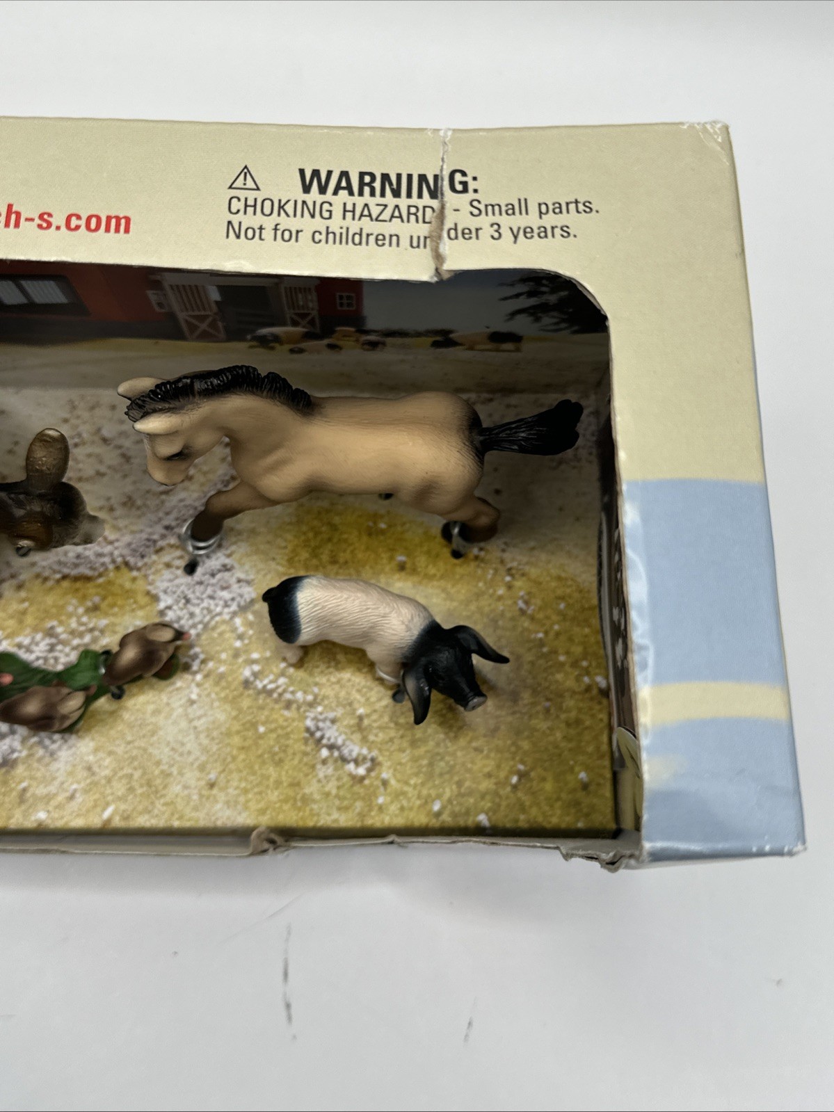 Schleich Scenery Pack Farm Animals With Booklet #41227 NIB