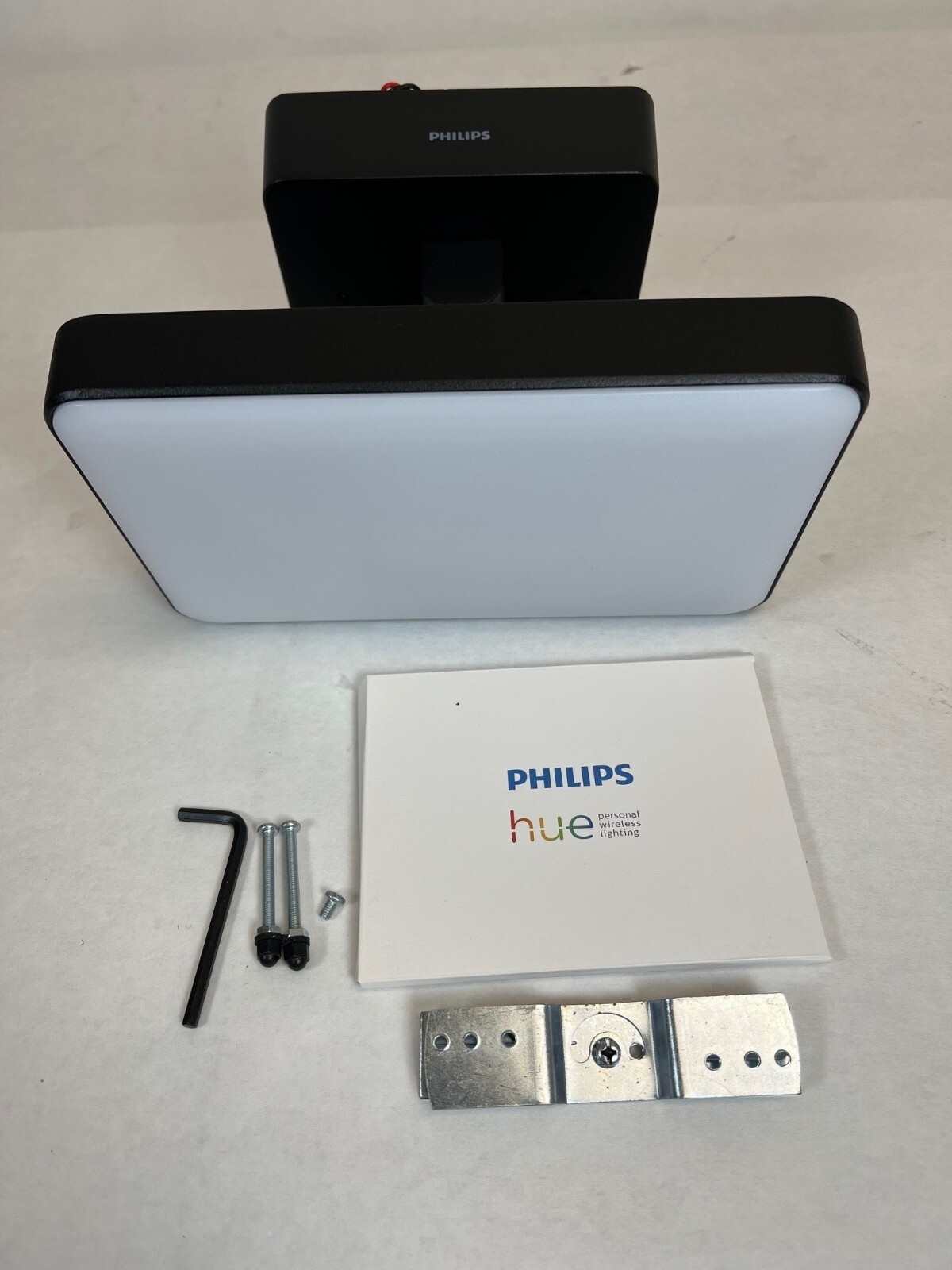 Philips Hue Discover Outdoor White & Color Smart Floodlight -FREE S/H