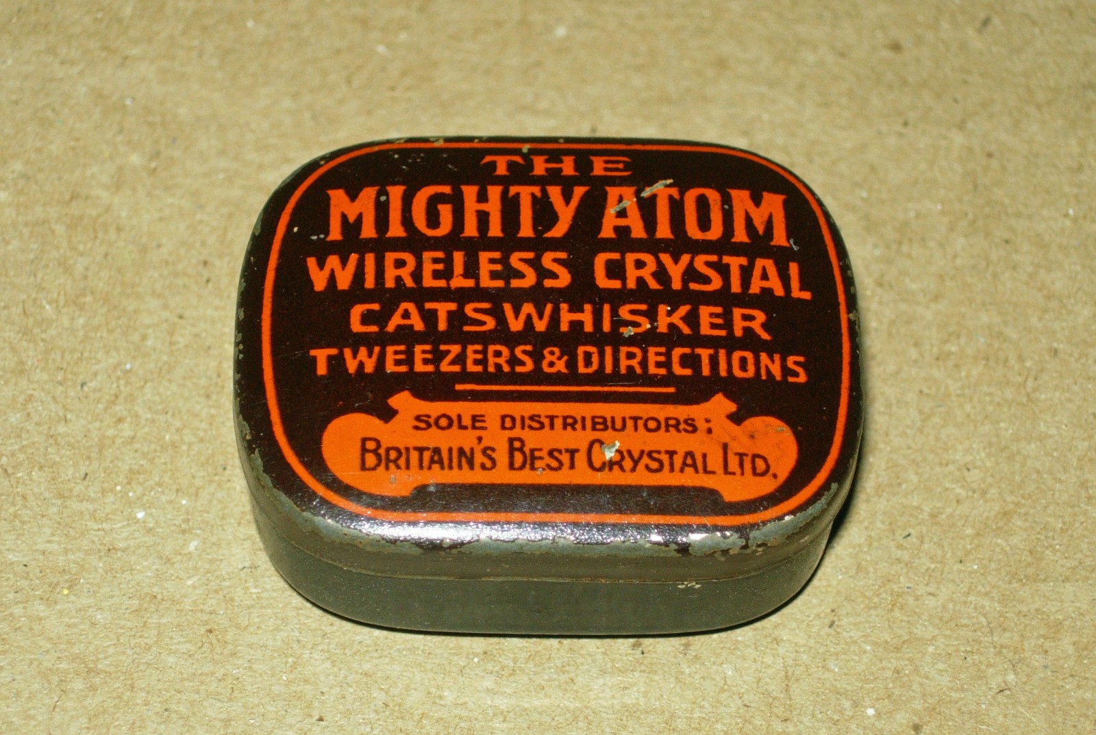 "MIGHTY ATOM" RADIO CRYSTAL WITH TIN, CATS WHISKER, TWEEZERS & INSTRUCTIONS (UK)