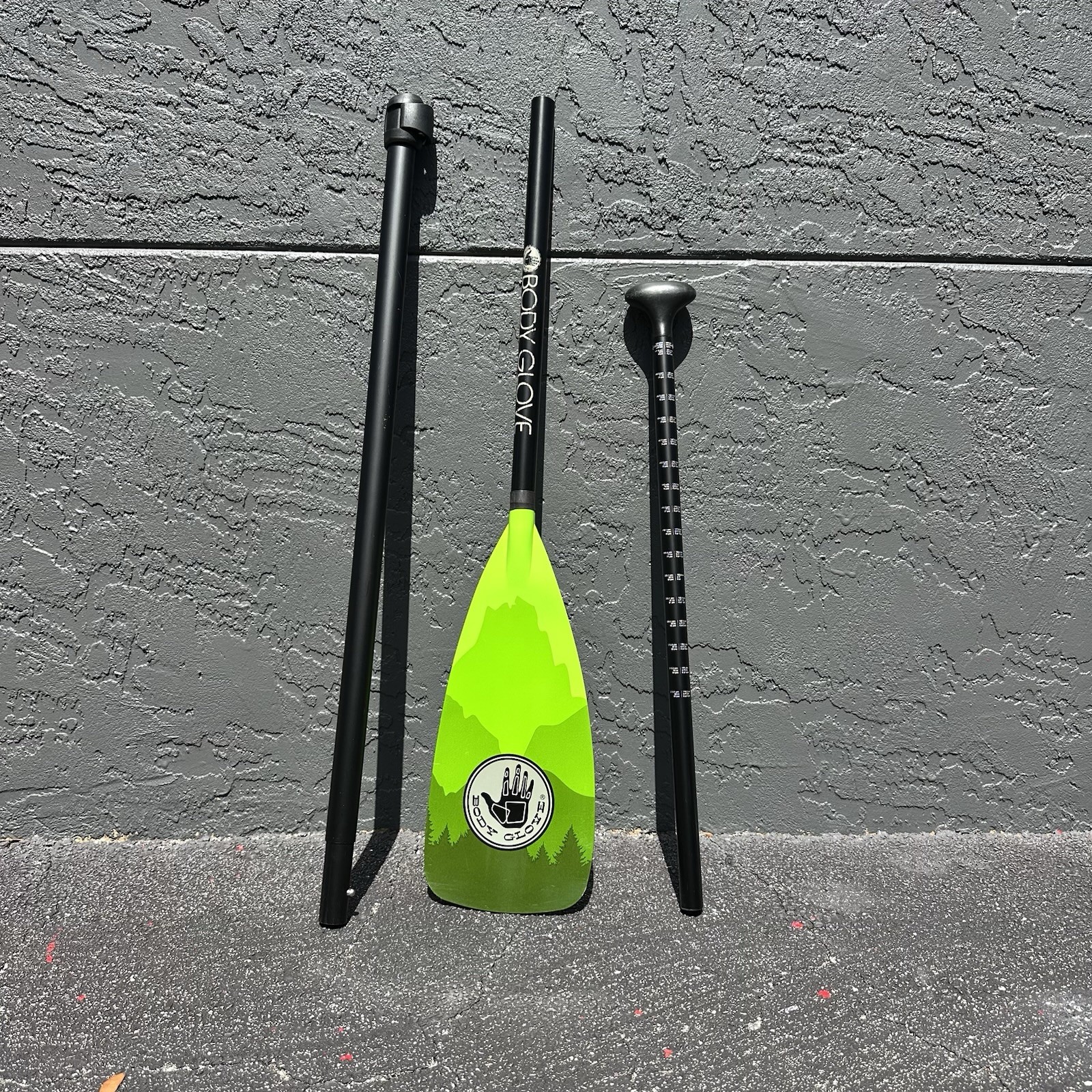 3-Piece Adjustable SUP Paddle –Lightweight, Floating Aluminum Shaft (Body Glove)