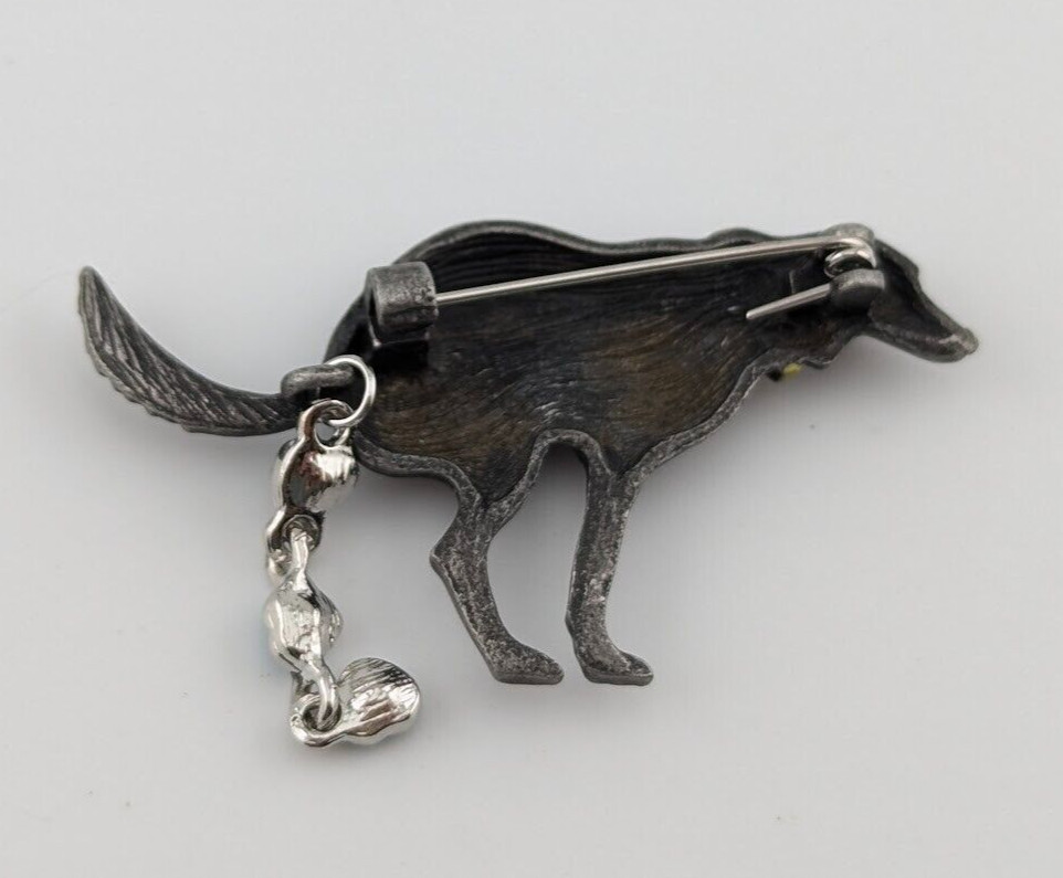 POOPING DOG BROOCH pewter labrador lab pin weird novelty vet pet poop jewelry O4
