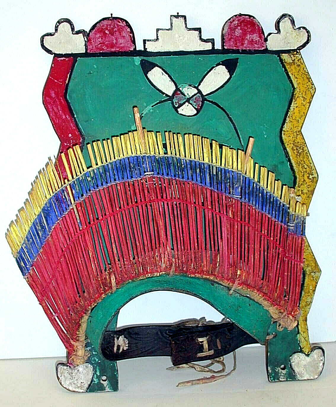 16th NuYrSale Jemez Pueblo Headress TABLETA VISOR Painted-Dance Worn 16 "x 12"