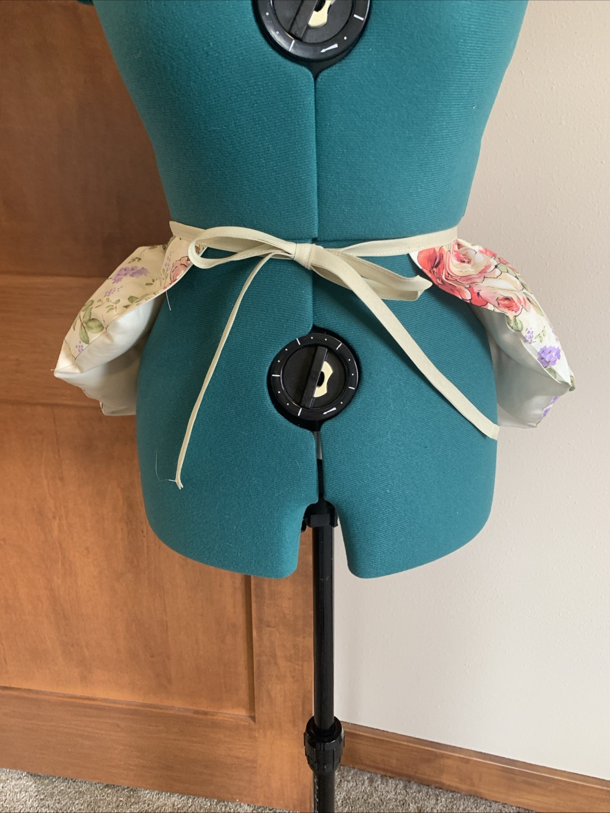 Reversible Bum Roll, Rump, Bustle. Colonial, Victorian. 18th C Replica. NWOT.