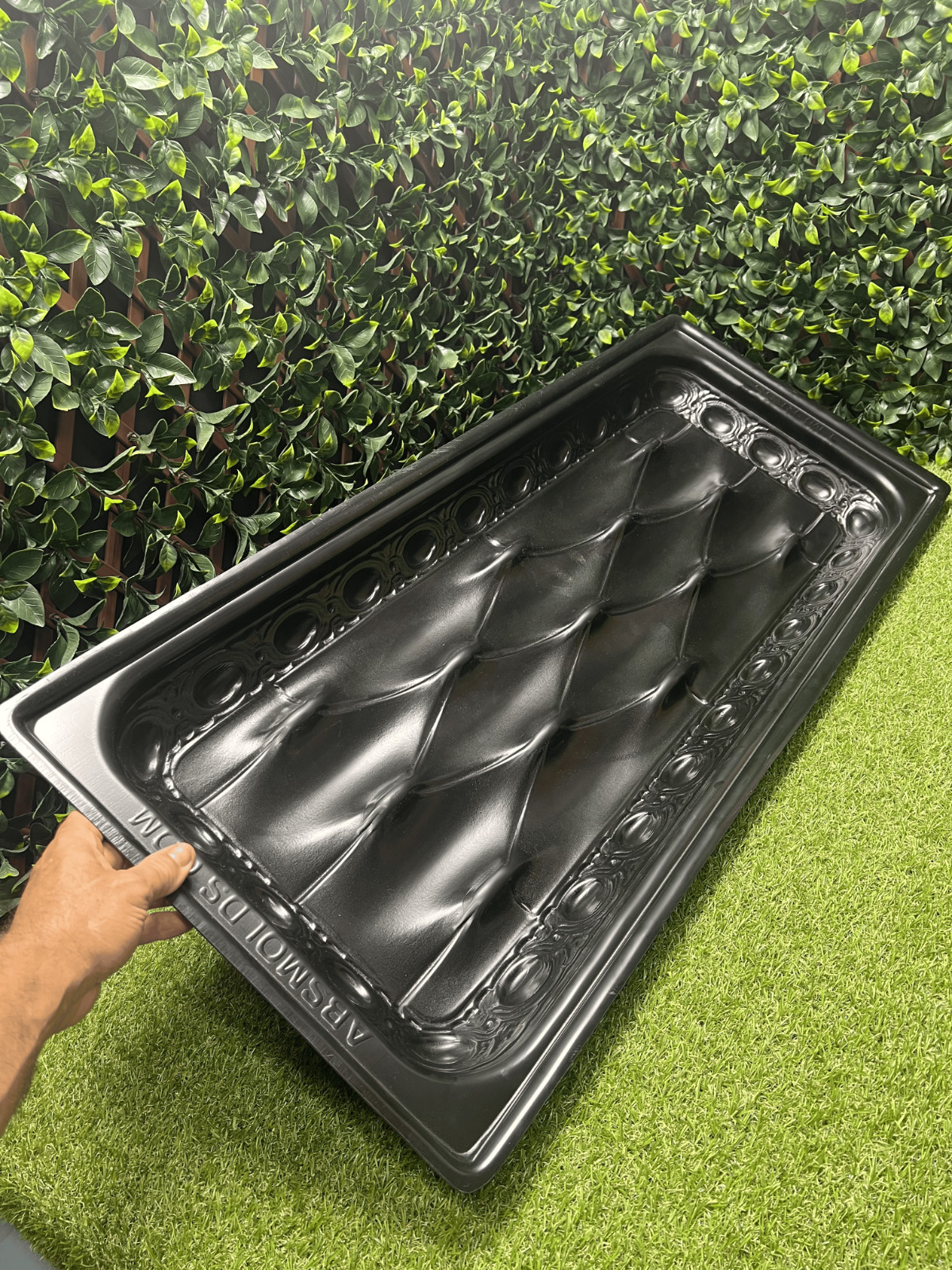 The Empress Concrete Bench Mold Set