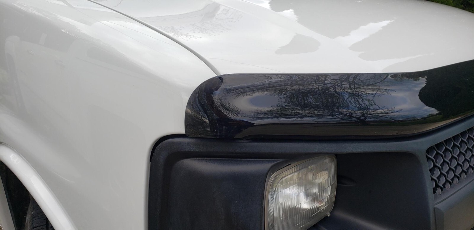 AVS BugFlector Hood Protector Bug Shield Deflector for 03-24 Express Savana Van