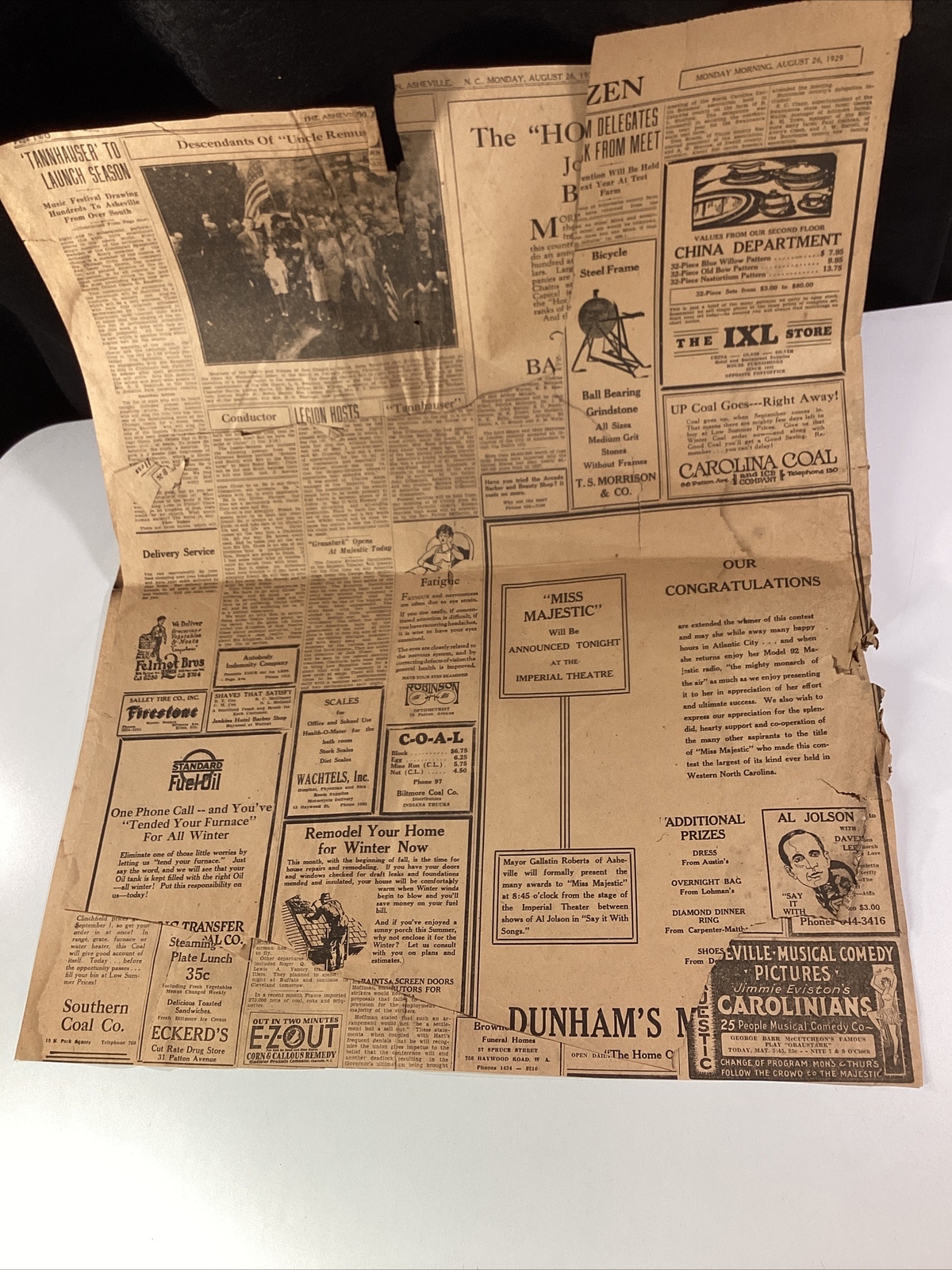 Ashville NC Newspaper Aug 26, 1929 Opera Zeppelin Israel Uncle Remus Great Ads!