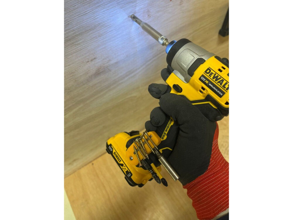 Stealthmounts 4590 Bit Holder For Dewalt Xr & Flexvolt Tools 2Pk Yellow