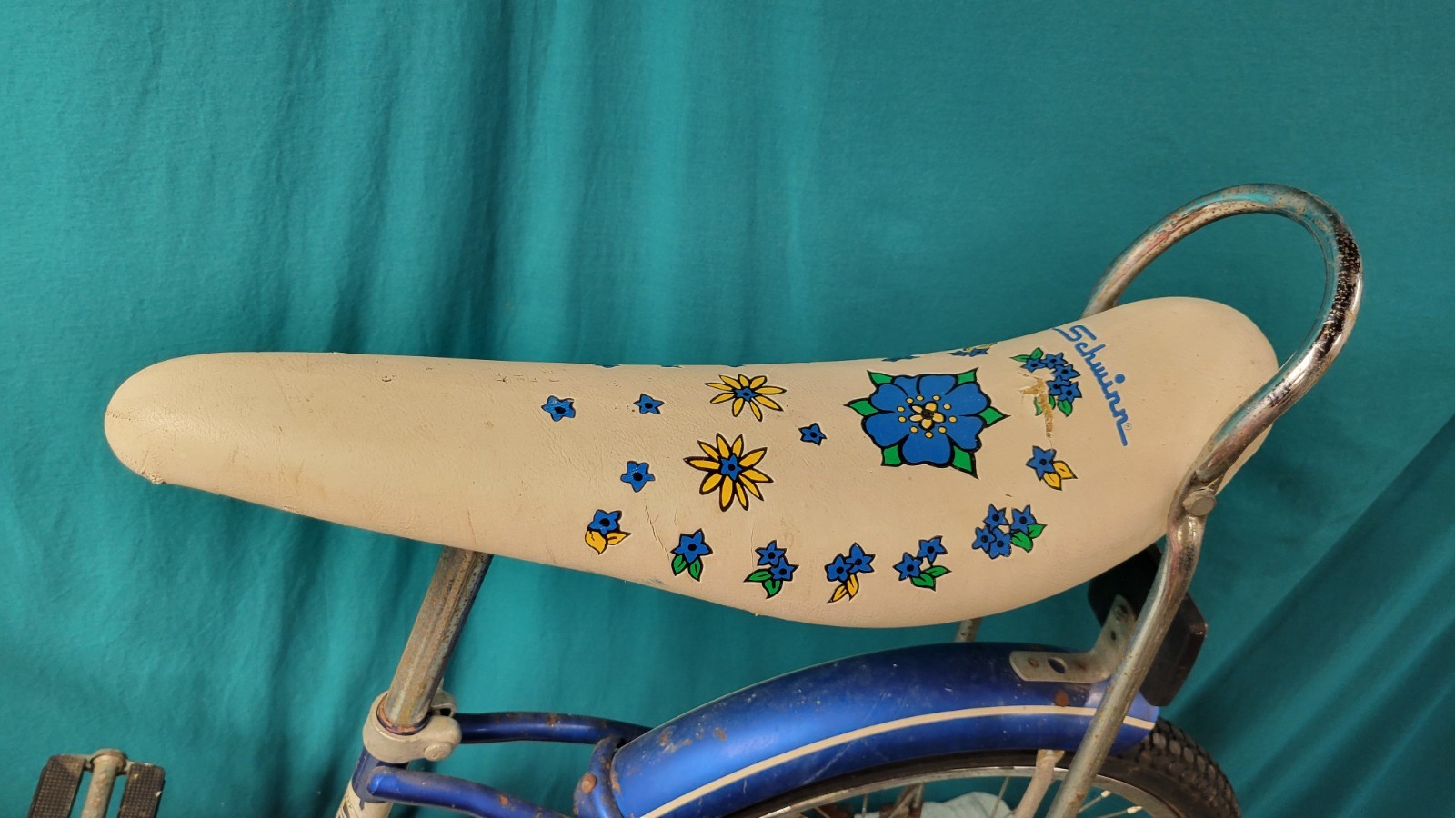 March 1979 Schwinn Fair Lady Complete Bicycle Tires Hold Air Banana Seat Rolls