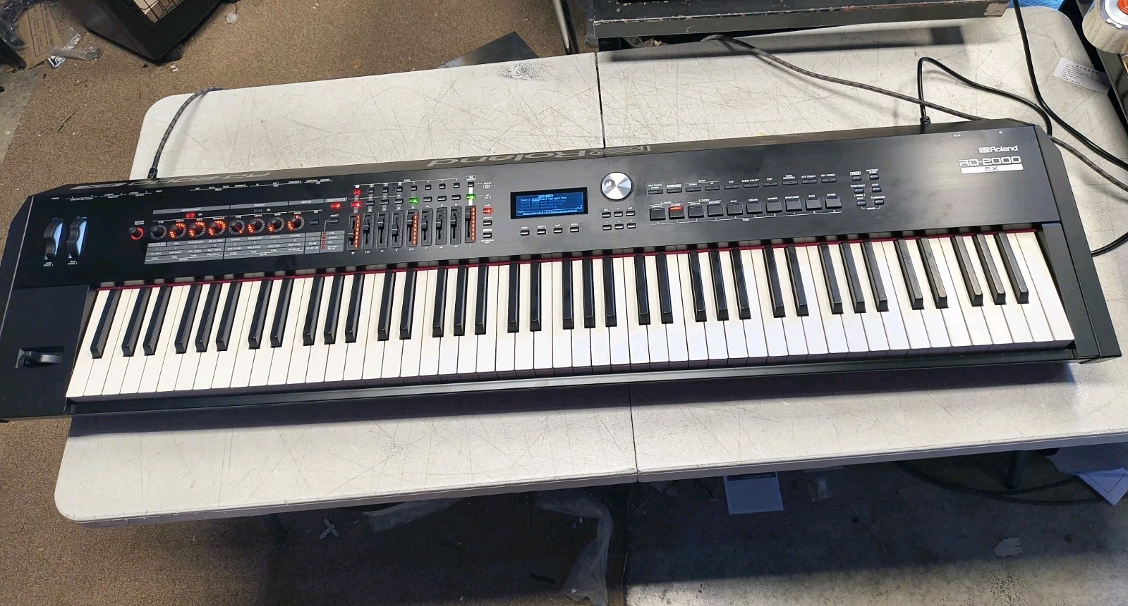 Roland RD-2000 EX Digital Stage Piano - Black, issues, read all