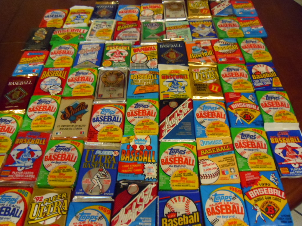 Unopened Vintage Baseball Card Packs From Estate Sale! 300 Cards Per Lot! MANTLE