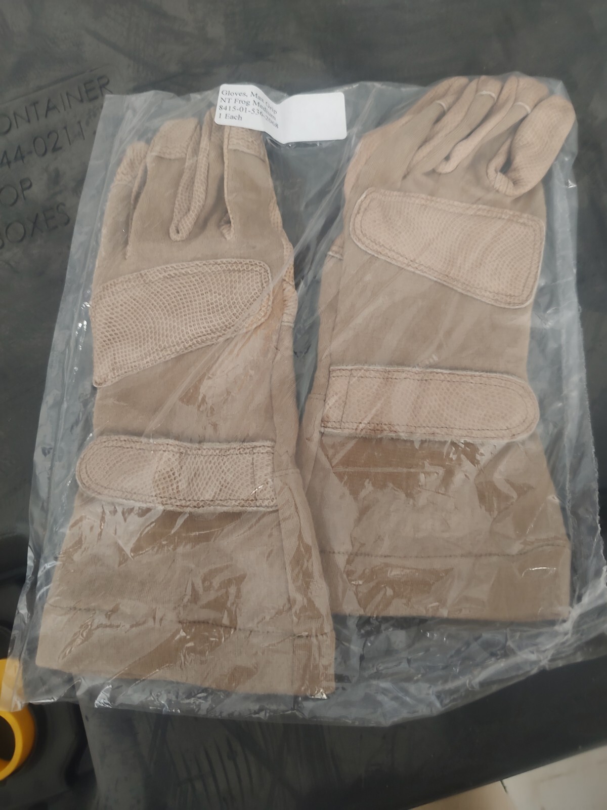 USMC Camelbak Max Grip NT FROG Gloves Flame Resistant Combat Desert Tan Medium