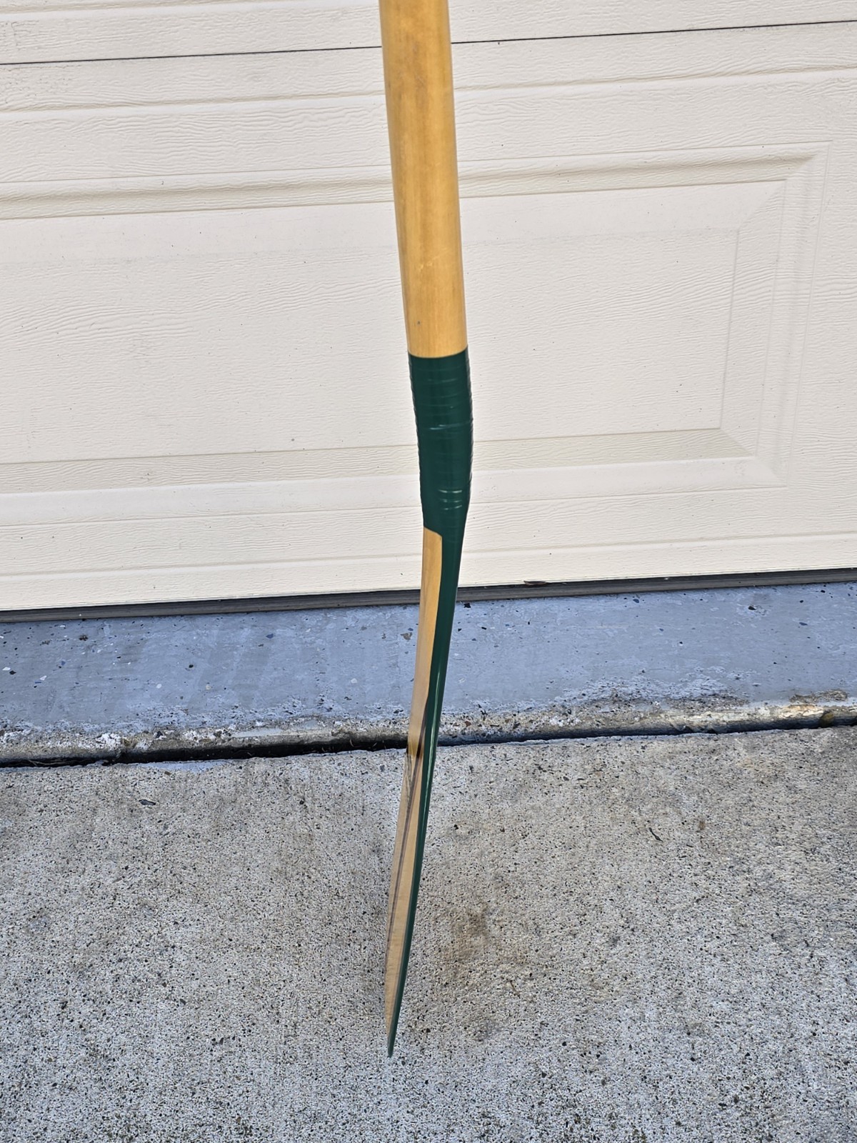 *RARE* MUDBROOK PADDLES WI, USA Wood Angled Outrigger Canoe Paddle 52"x9"