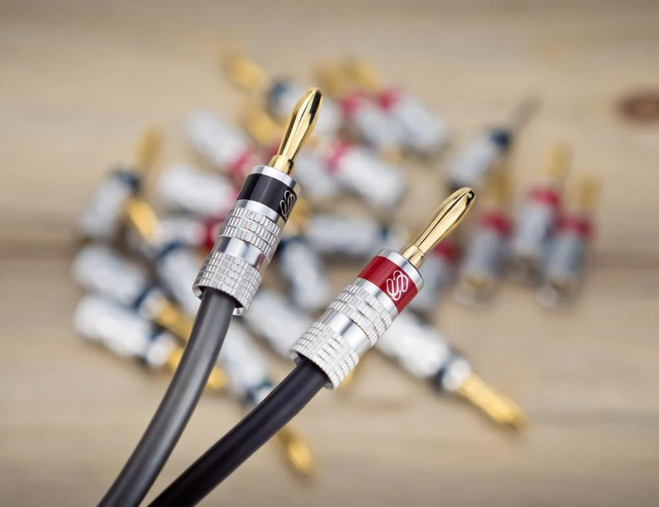 Silverback Banana Plugs