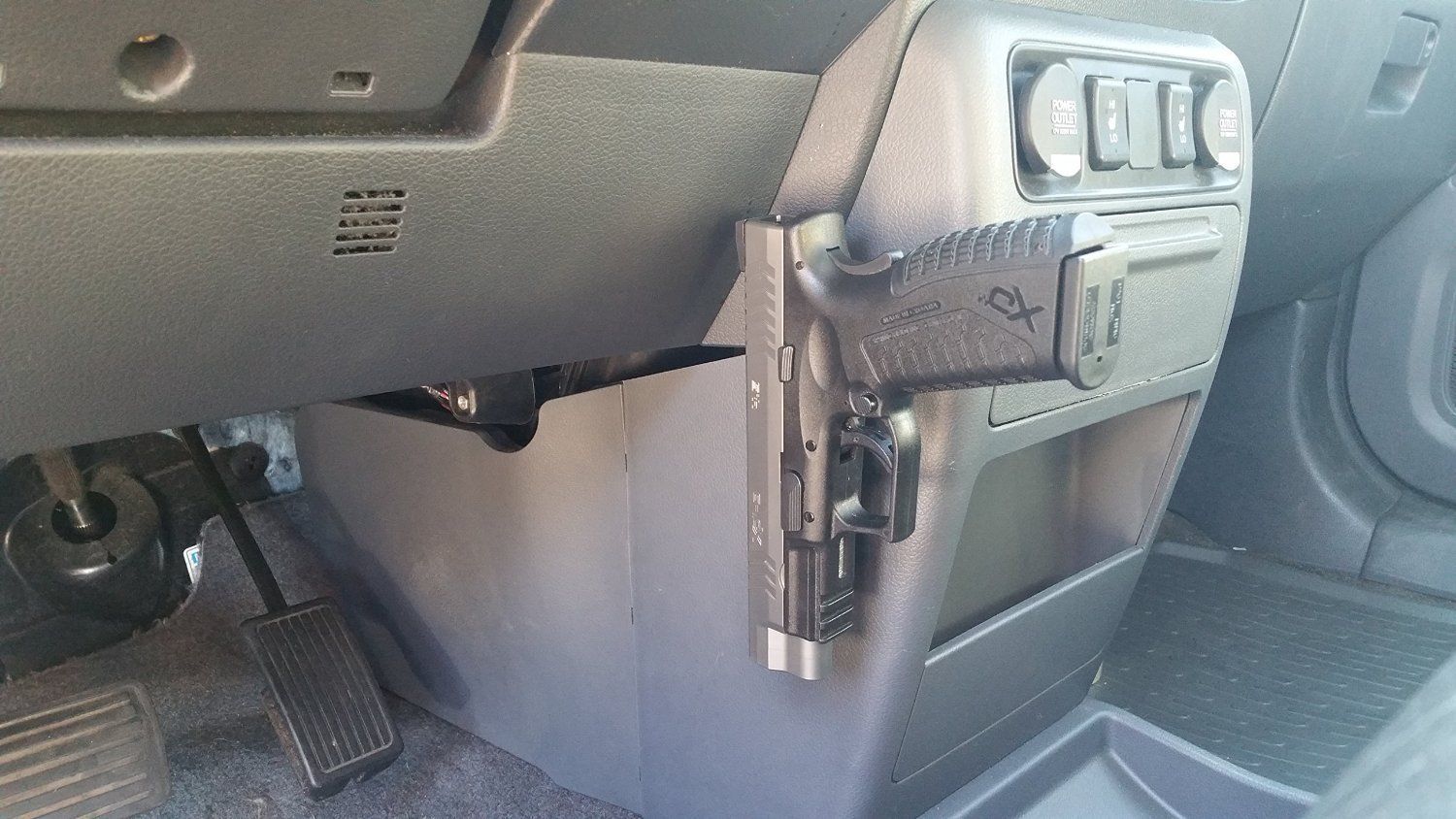 MAGNET-PRO Magnet Concealed Gun Mount Holder for desk bed table 25LB Rating