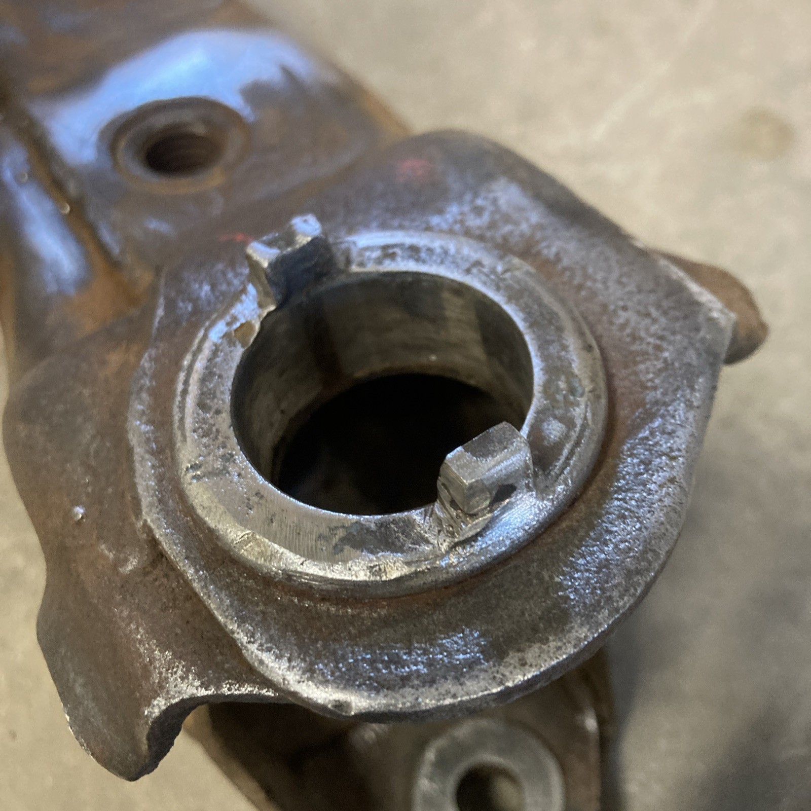 1980-1996 FORD F150 Bronco Dana 44 TTB 4x4 FRONT RIGHT AXLE BEAM HOUSING USED