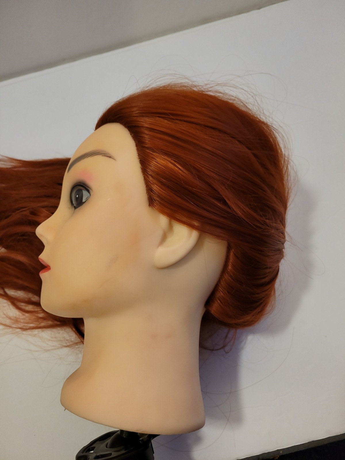Cosmetology training Head With Long Red Brown Hair For Styling Training Practice