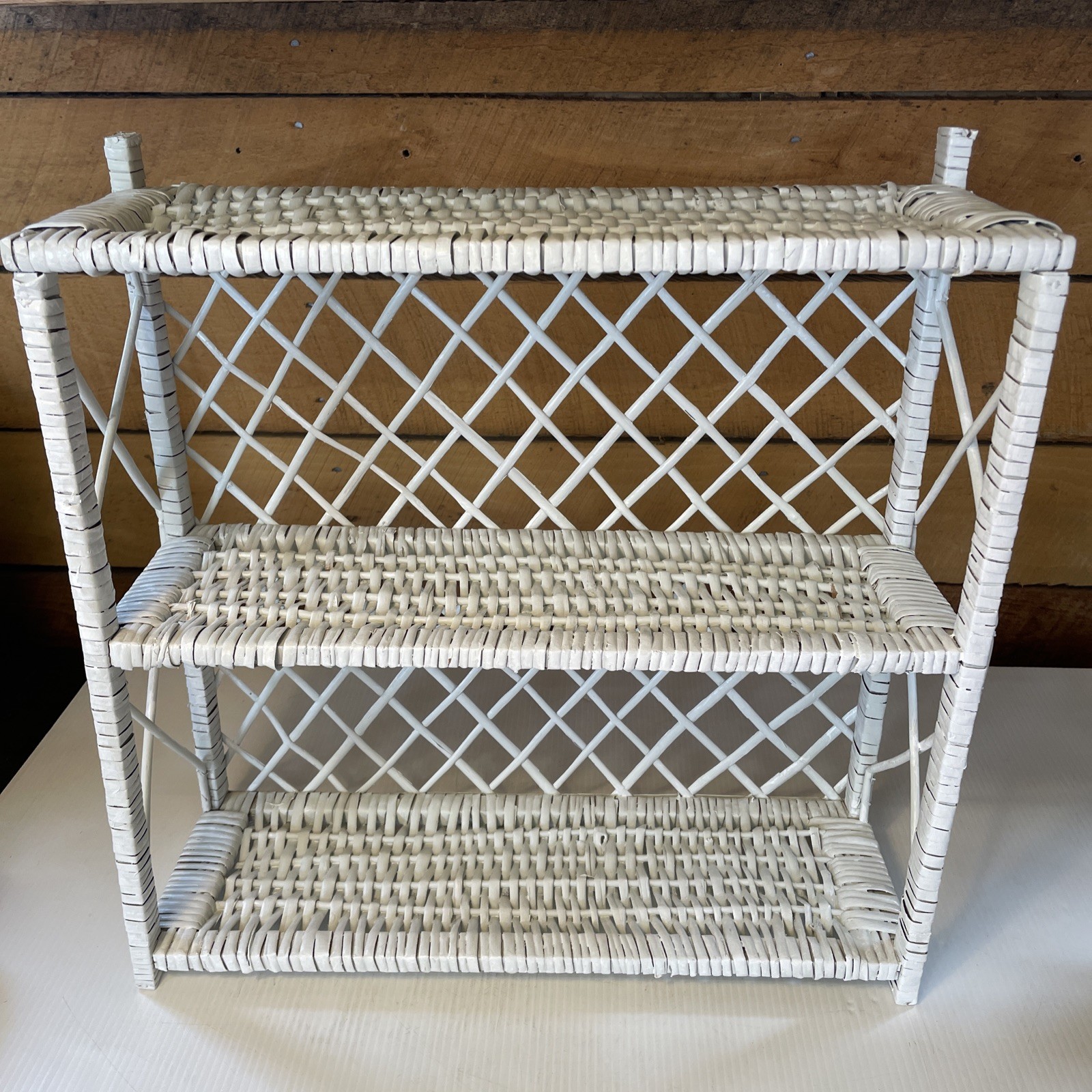 Vtg White Wicker Wall or Free Standing Shelf Boho, Shabby Chic, Cottage, Beach