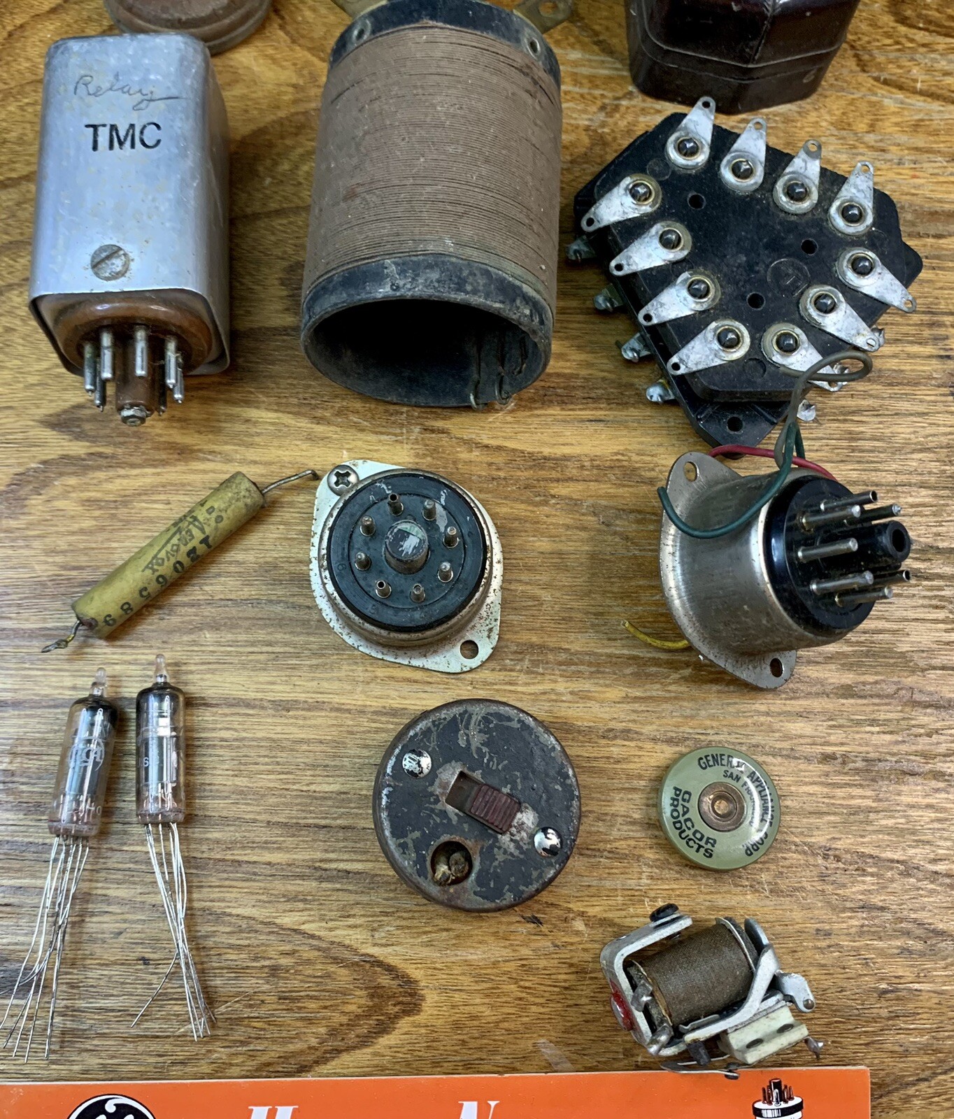 Miscellaneous Vintage Radio Parts - (A96) * FROM HAM RADIO / ANTIQUE ESTATE *