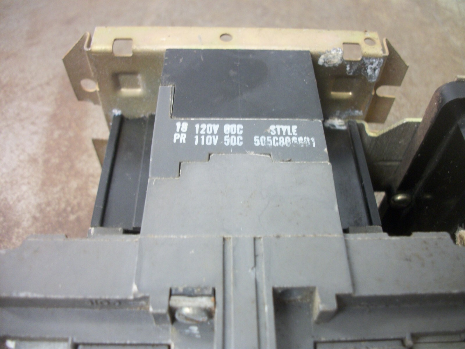 WESTINGHOUSE SIZE 2 MOTOR STARTER A200M2CAC 120VCOIL 3PH 600V 25HP