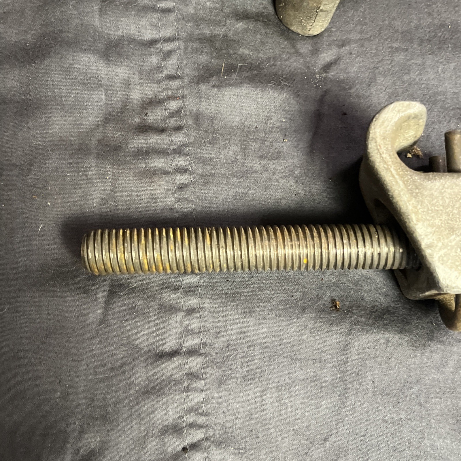 2PC Coil Spring Strut Compressor Shock Clamp Remover