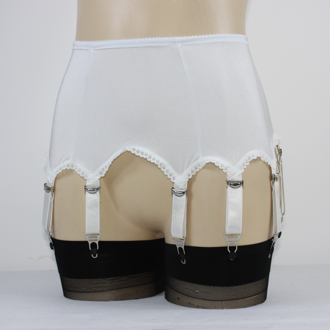 Alacki Retro Style 8 Straps Garter Belts Plain Color Suspender Belt Underwear