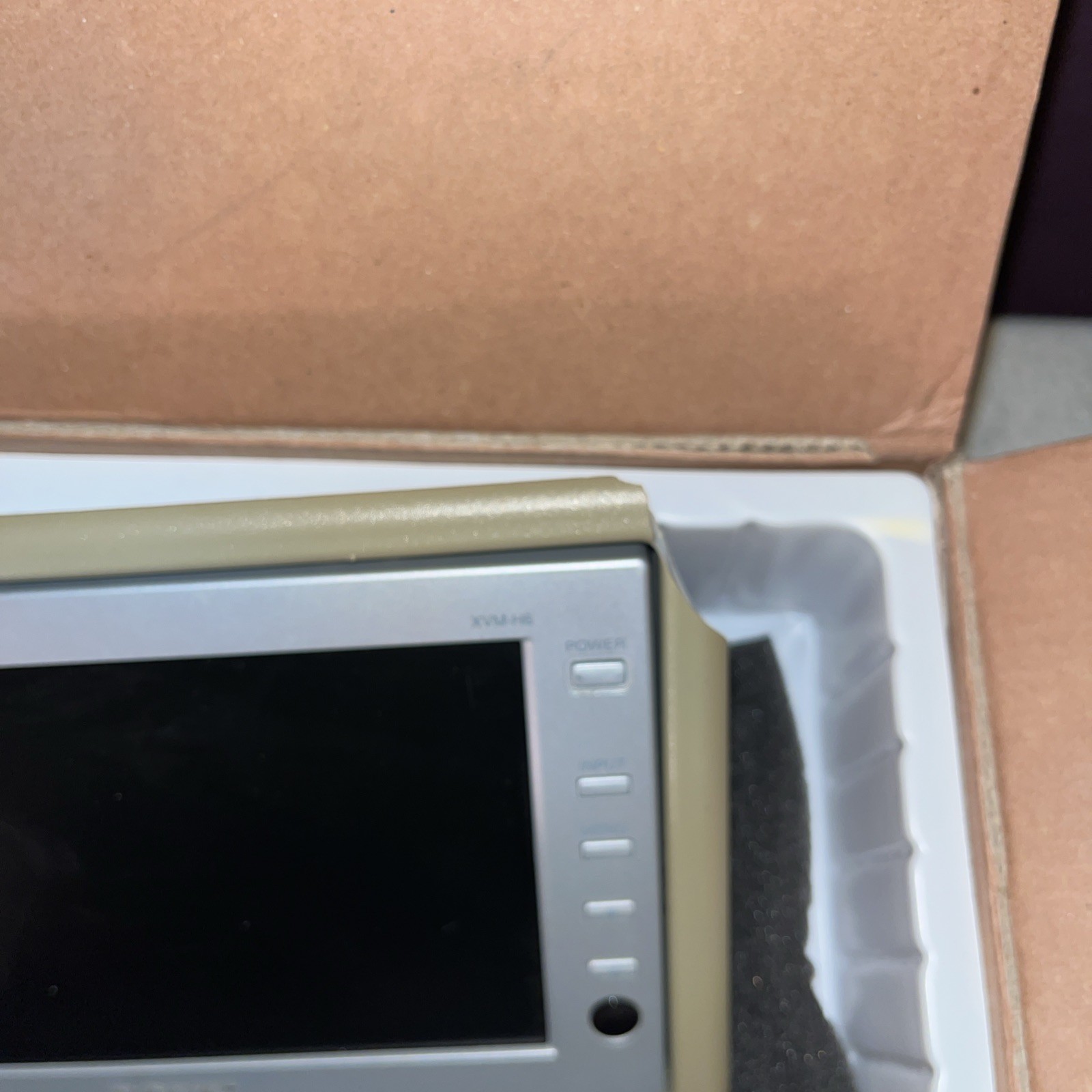 2 X Vintage Sony XVM-H6 Headrest Monitor 5.8” Wide Screen 2 X Remote Controls